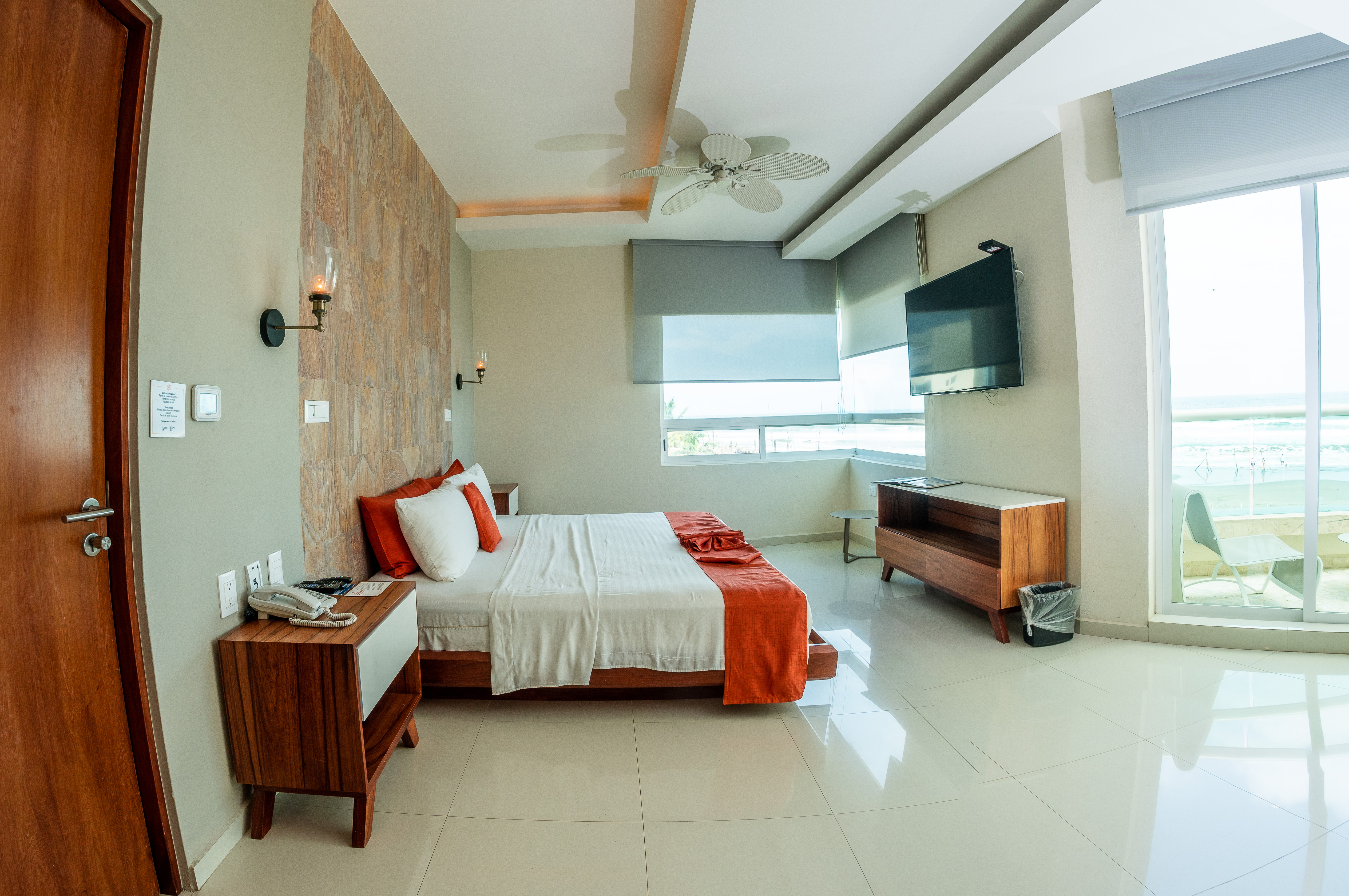 Suite Sea View King Bed