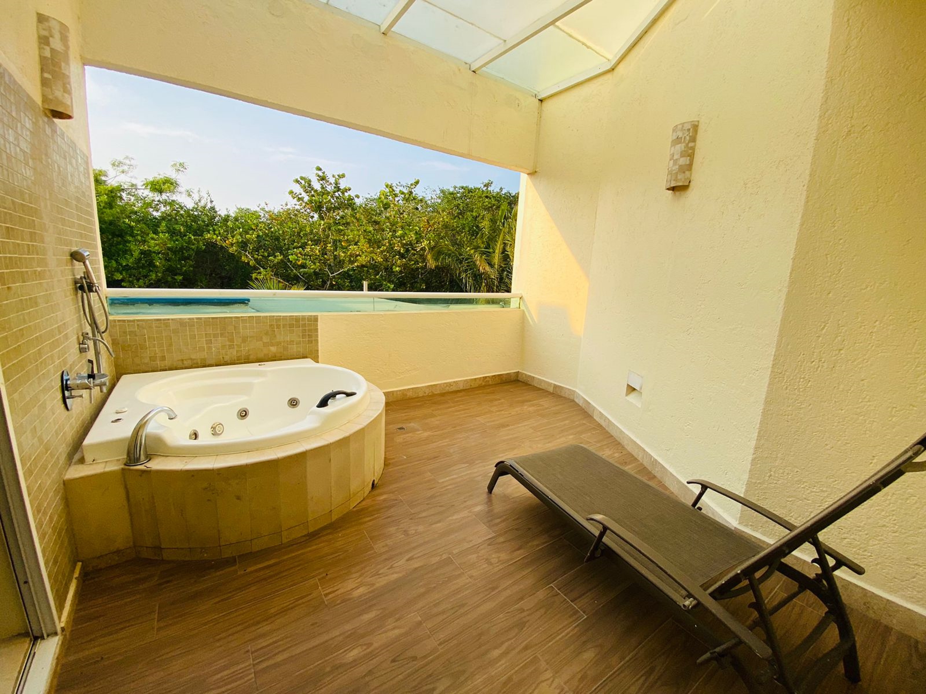 Junior Suite Standard