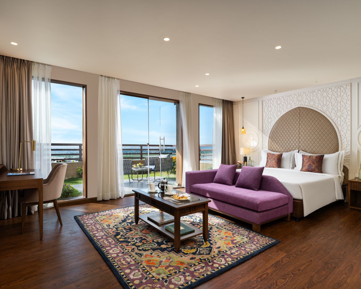 Double King Size Bed