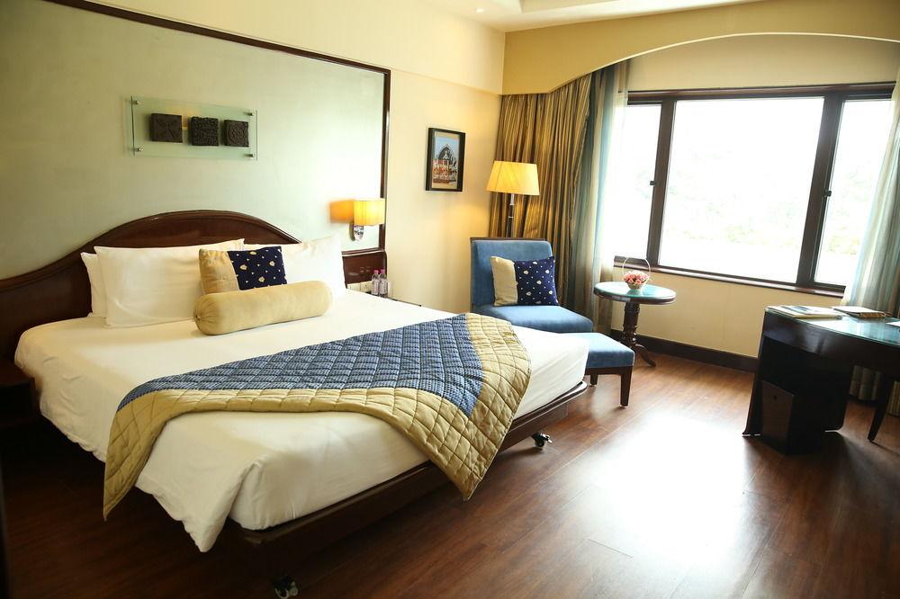 Double Deluxe King Bed