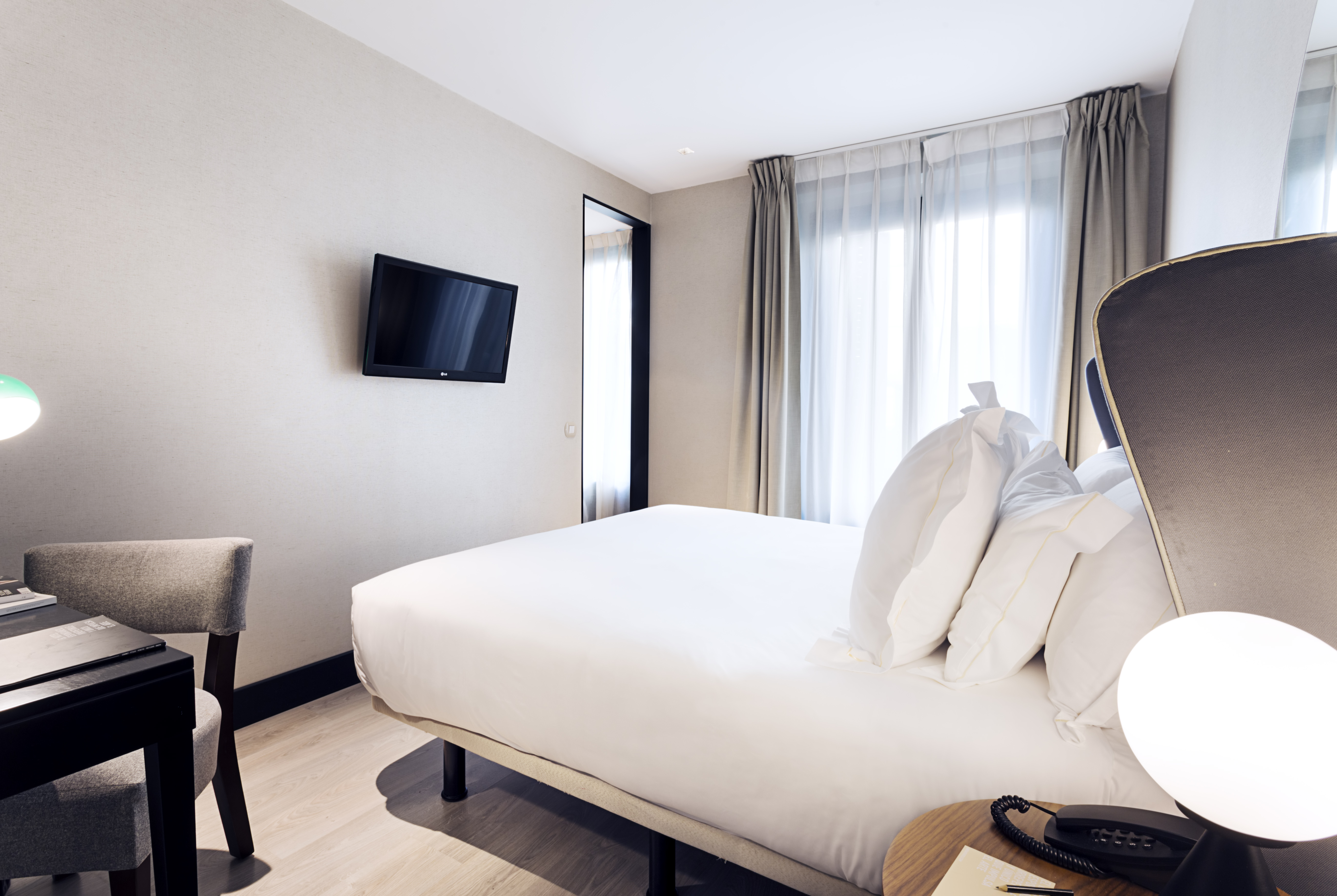 Double or Twin Standard