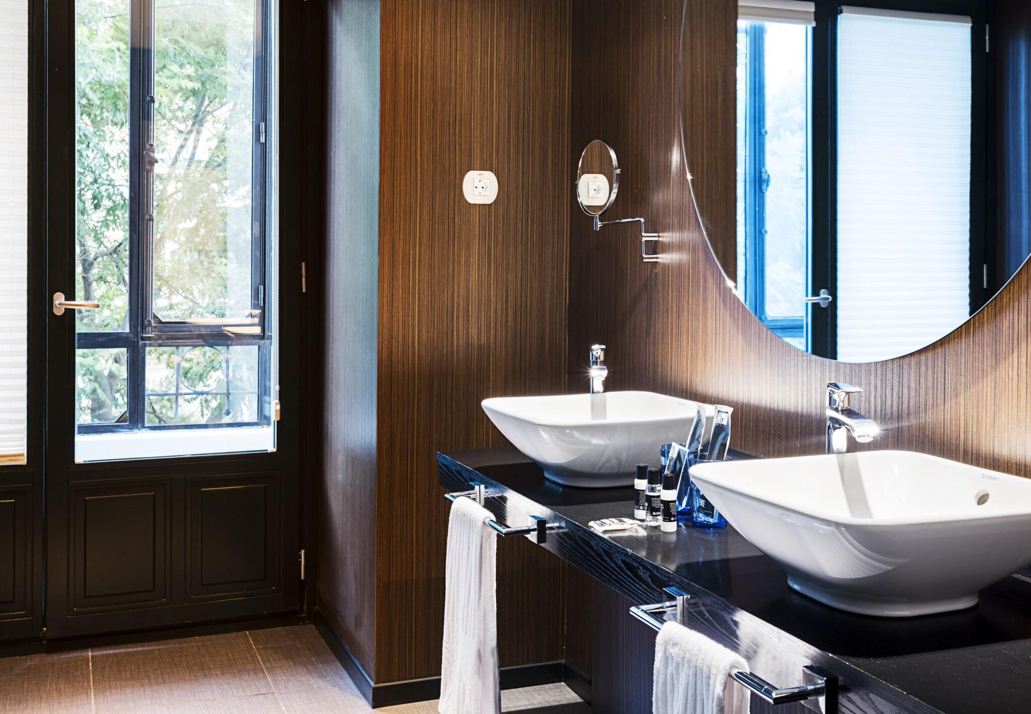 Double Premium King Bed