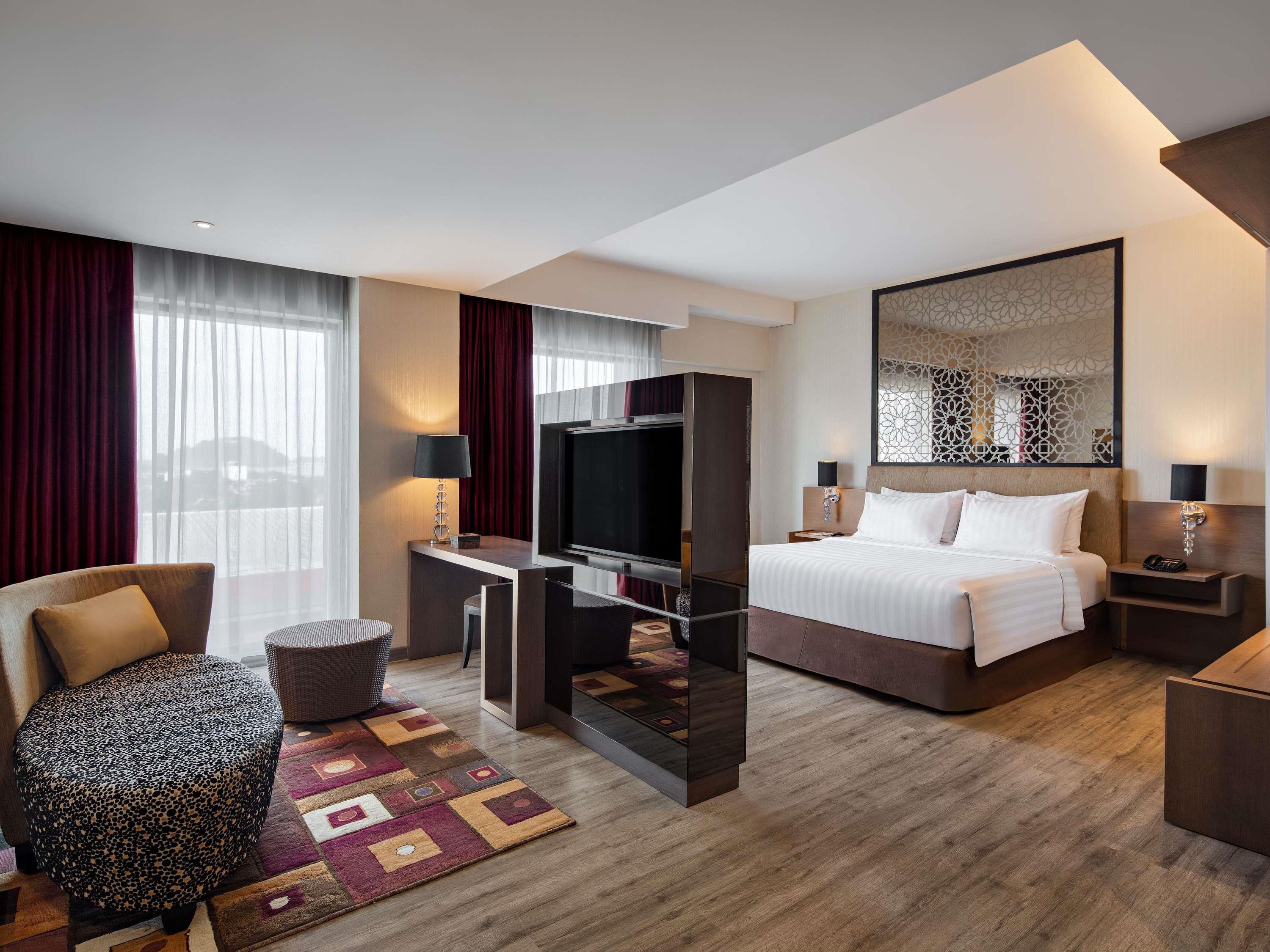 Junior Suite King Size Bed