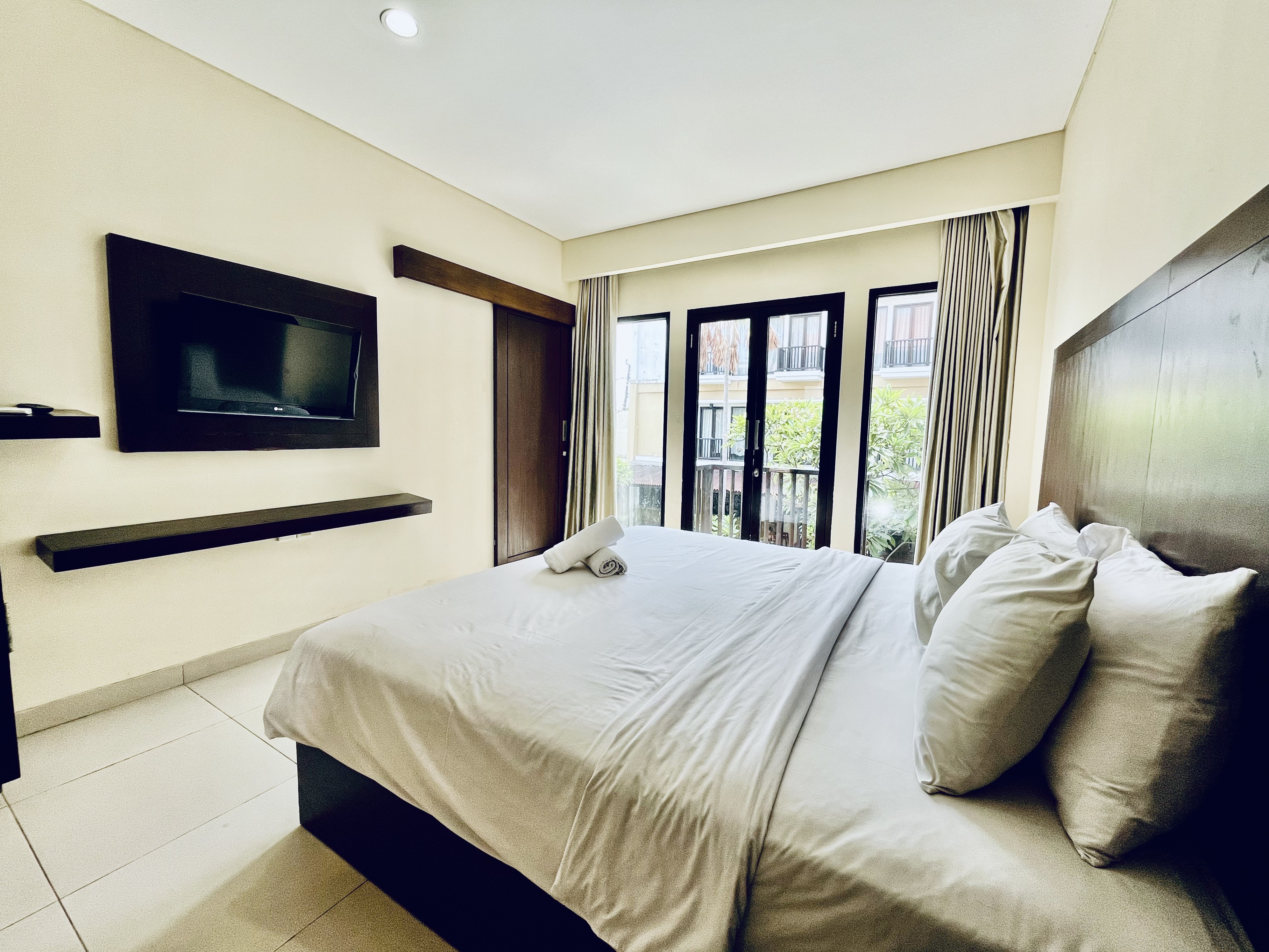 Double or Twin Superior