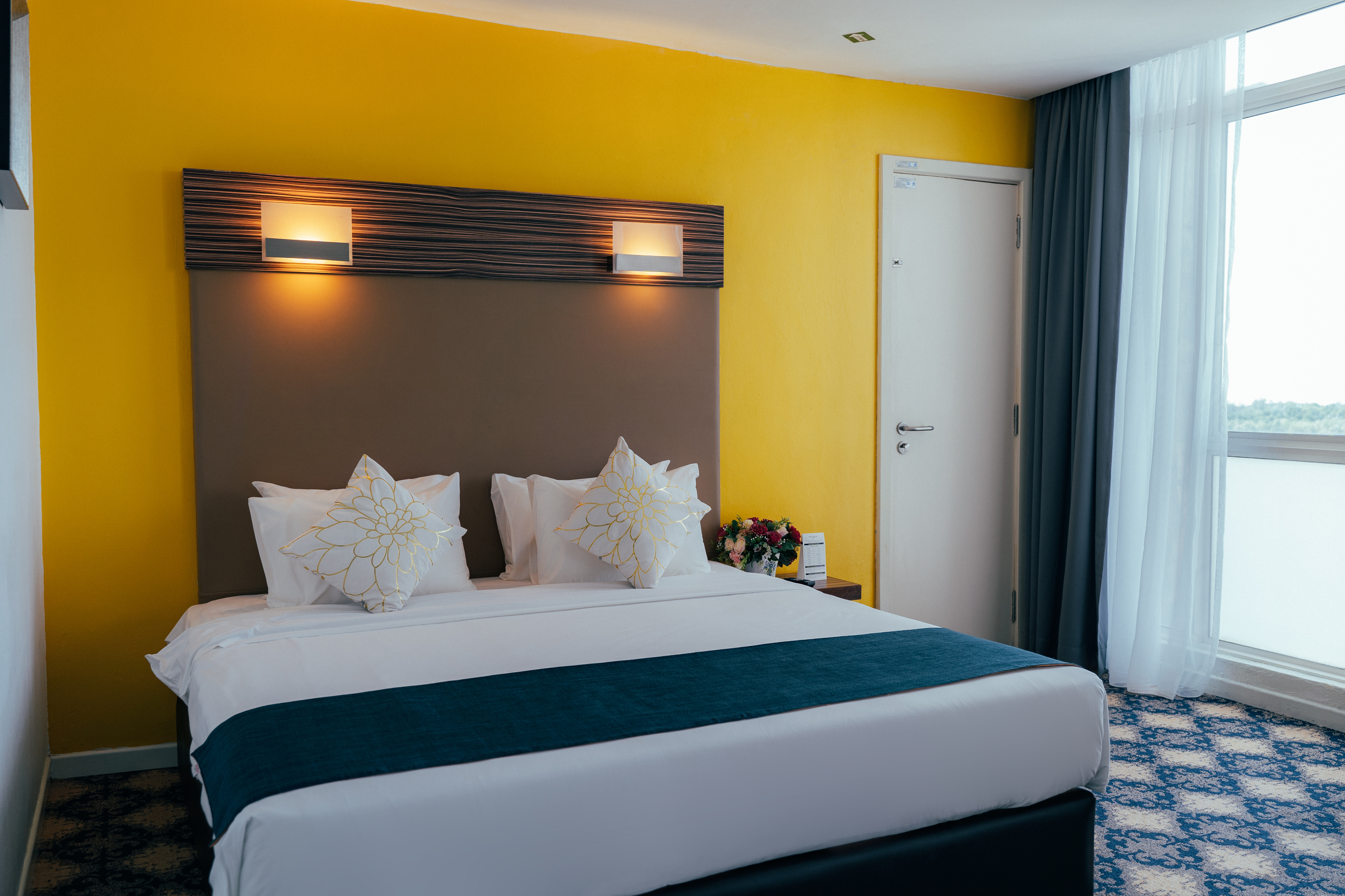 Double Deluxe Premier