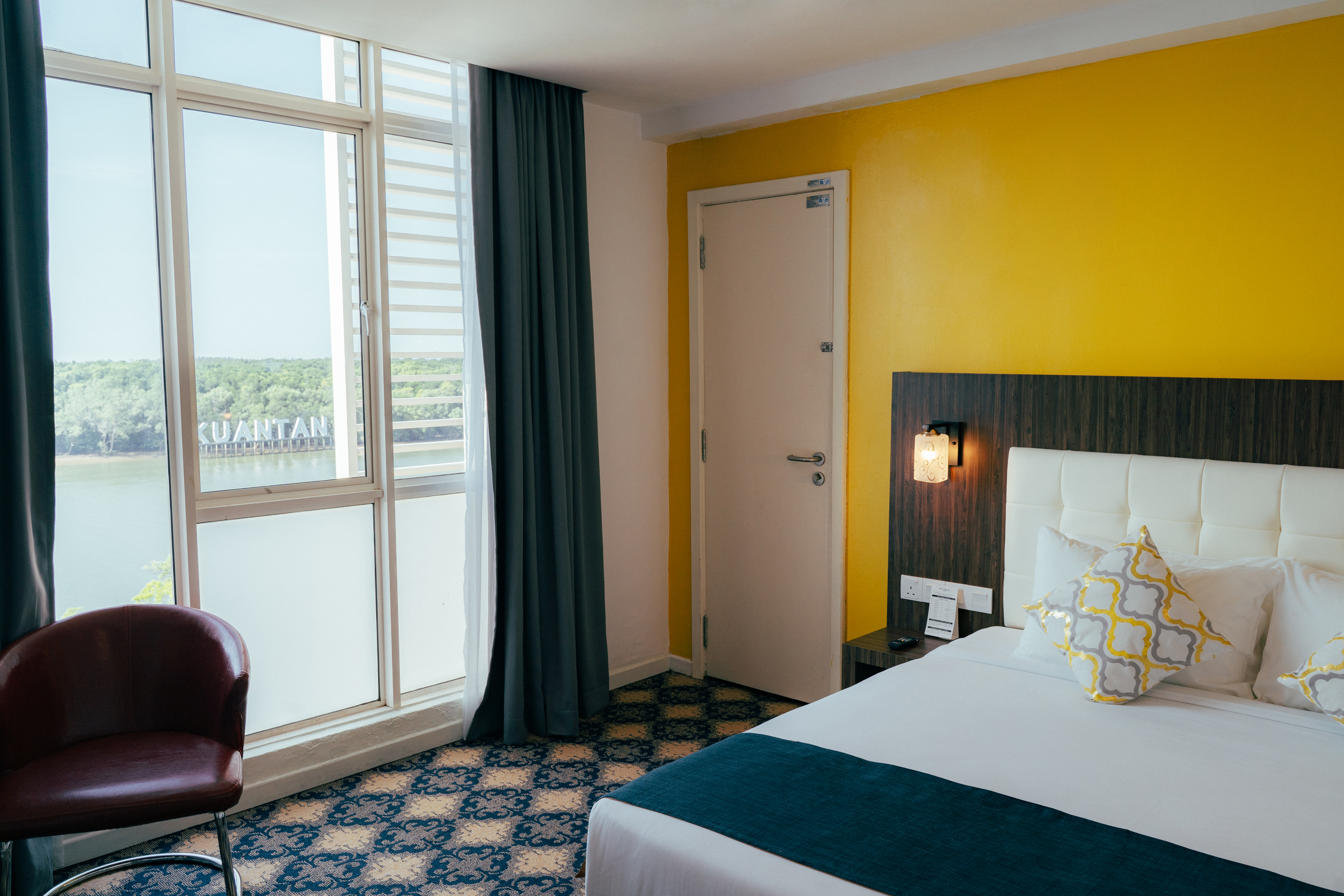 Double Deluxe Premier