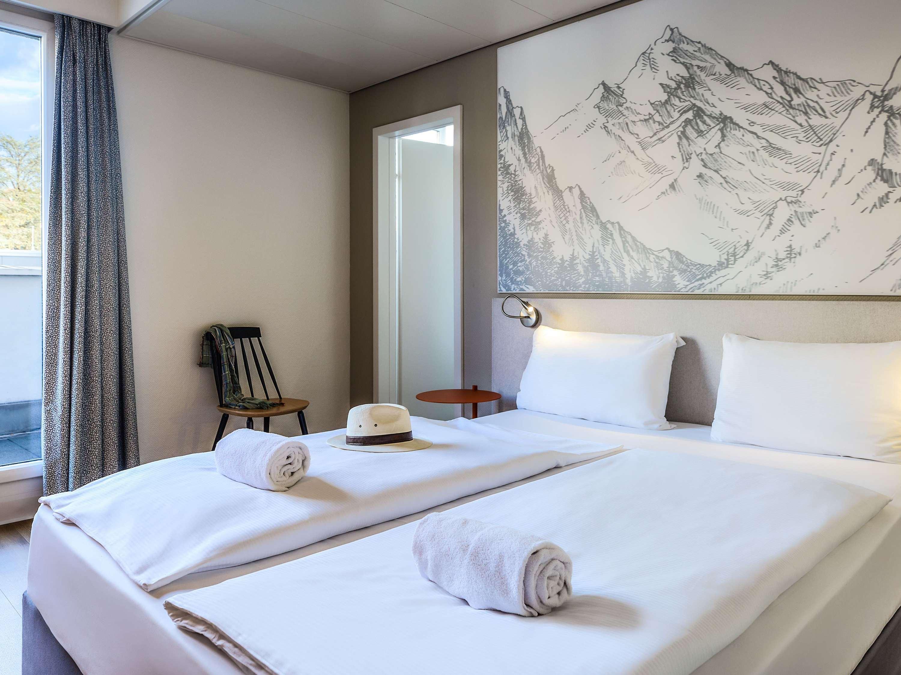 Double or Twin Standard