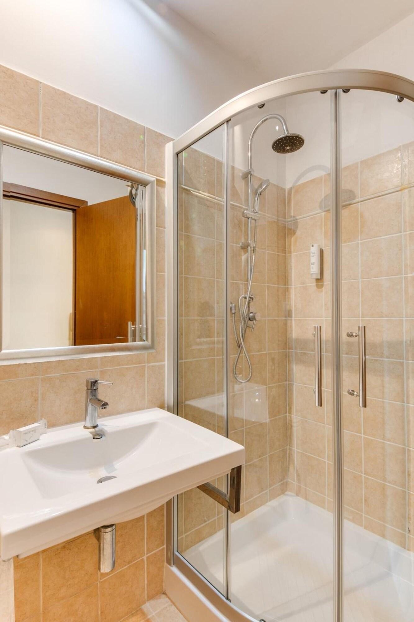 Double Single Classic Double Bed