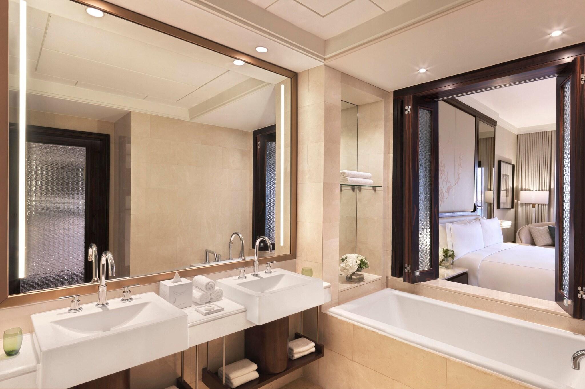 Double Superior King Bed