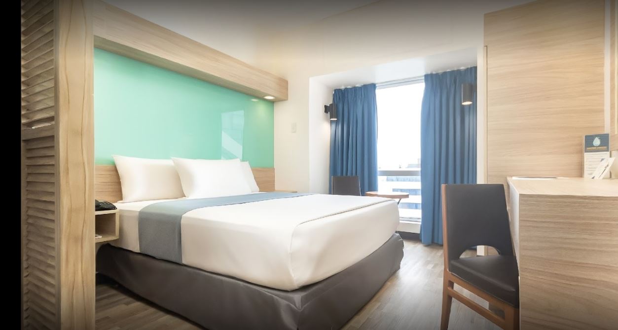 Double Queen Size Bed