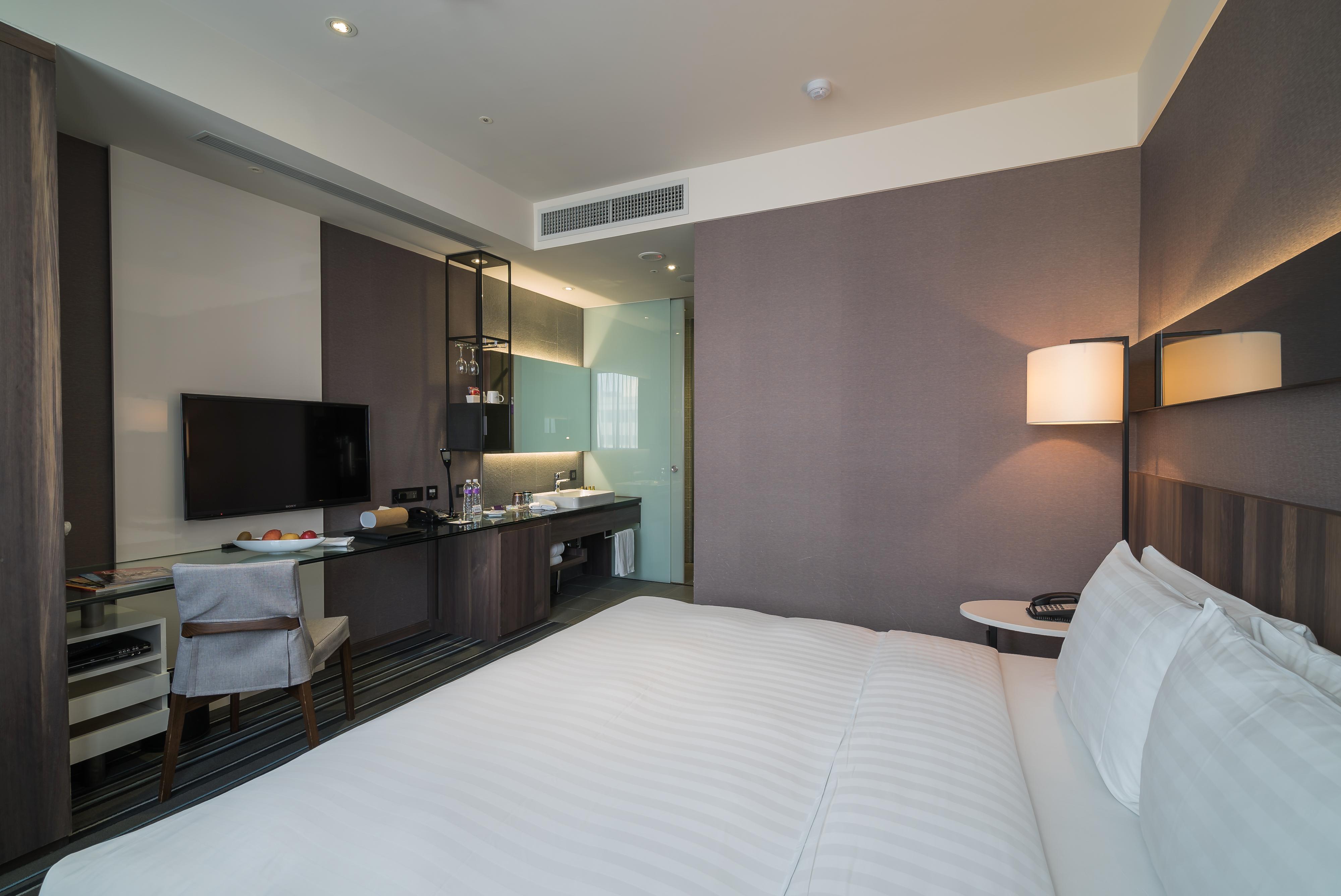 Double Premier City View