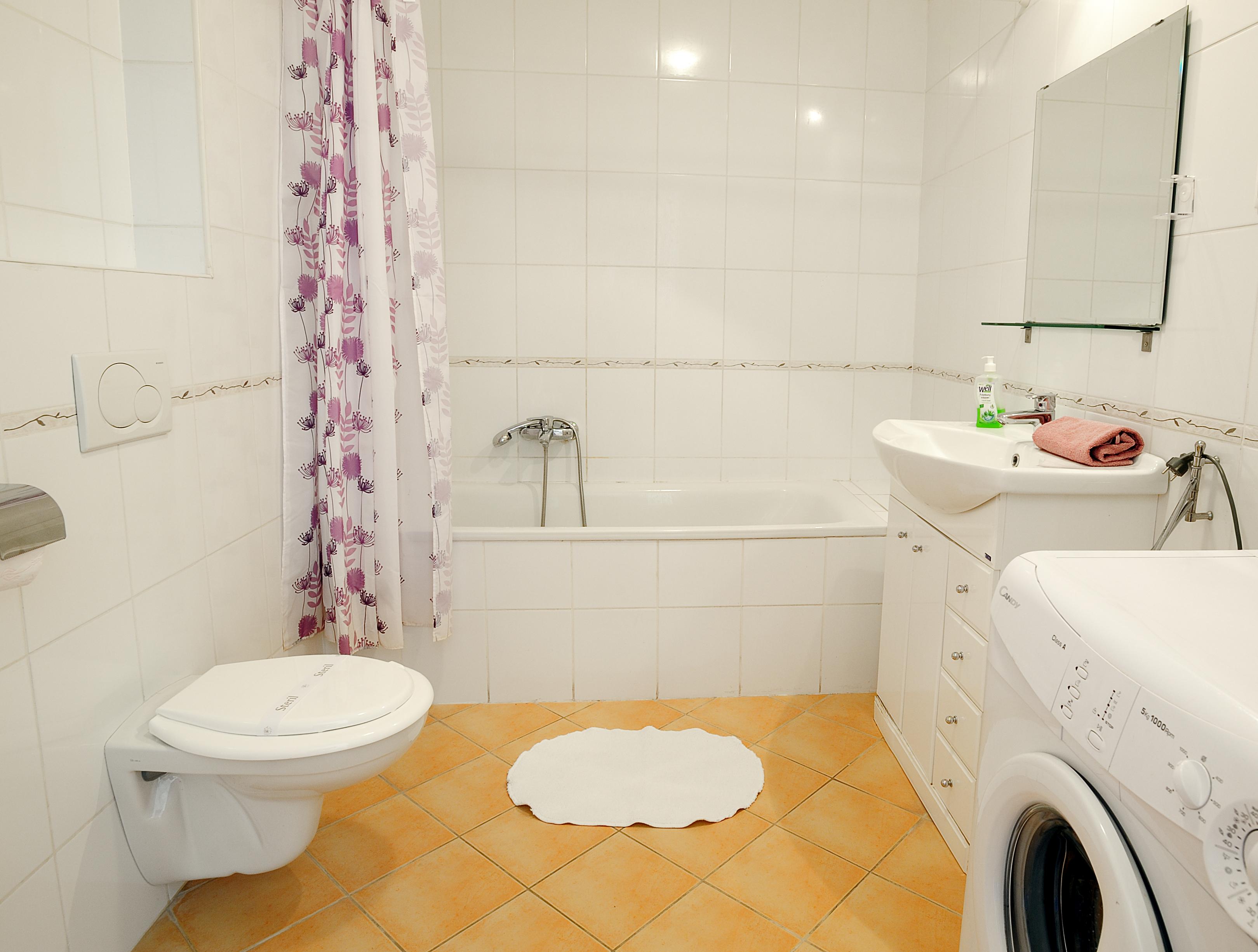 Apartment Capacity 6 Two Bedrooms