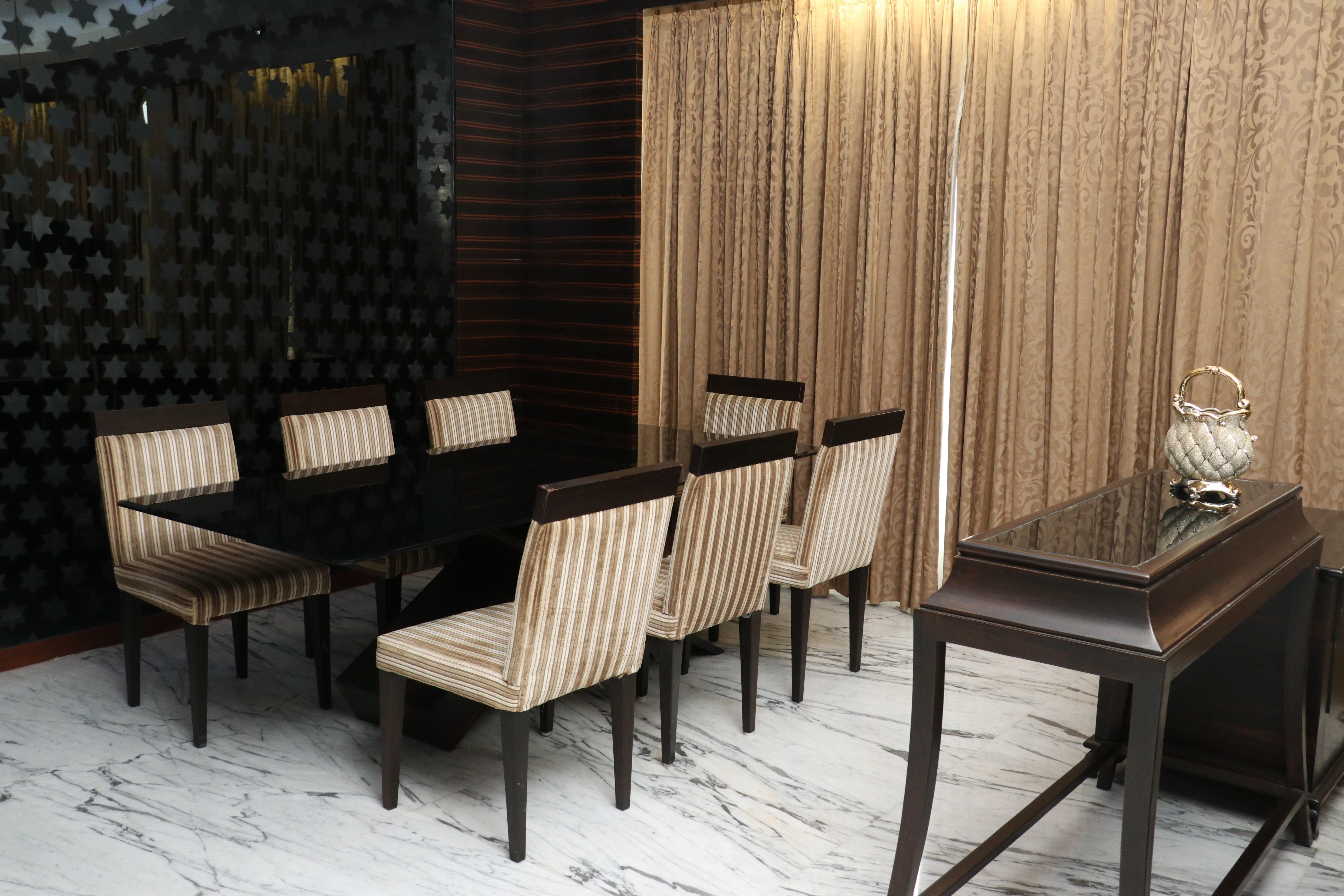 Suite with Kitchenette