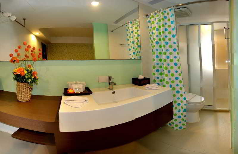 Double or Twin Deluxe