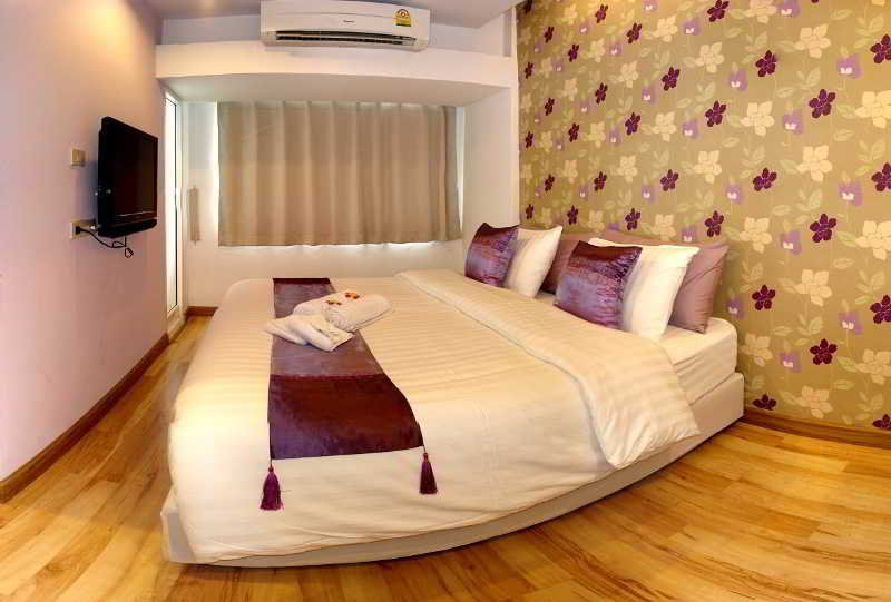 Double or Twin Deluxe