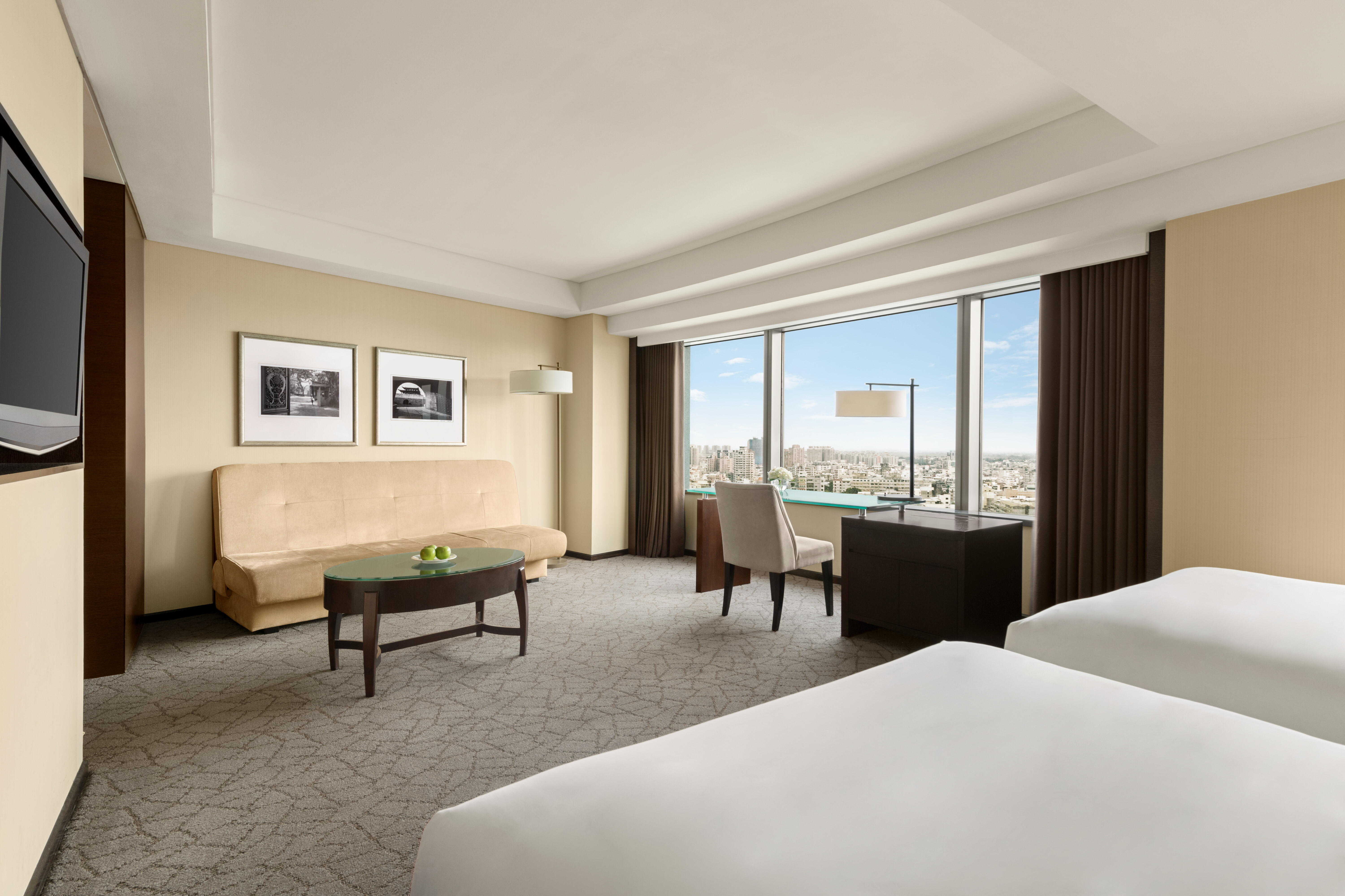 Double Deluxe King Bed