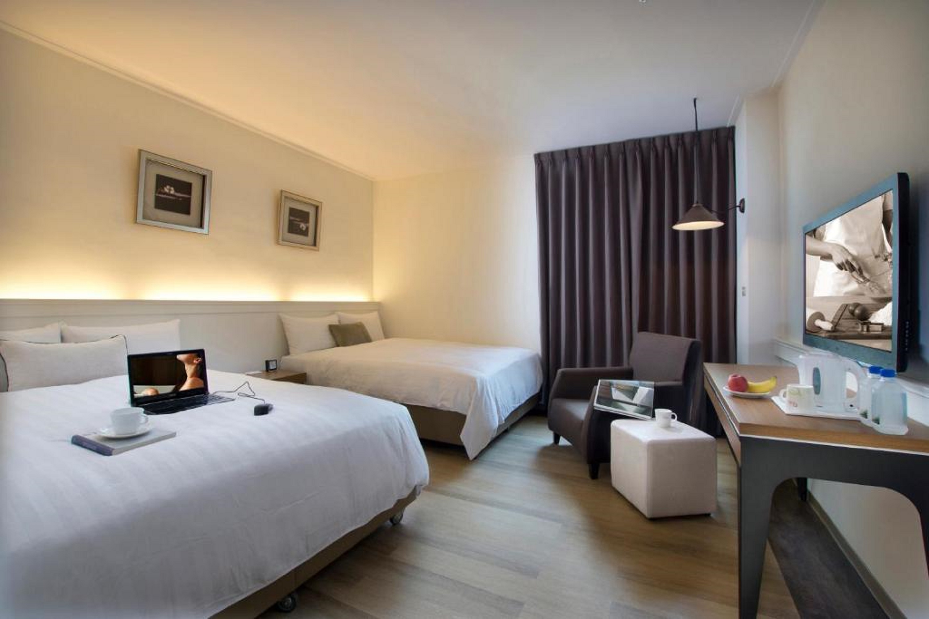 Family Room Superior