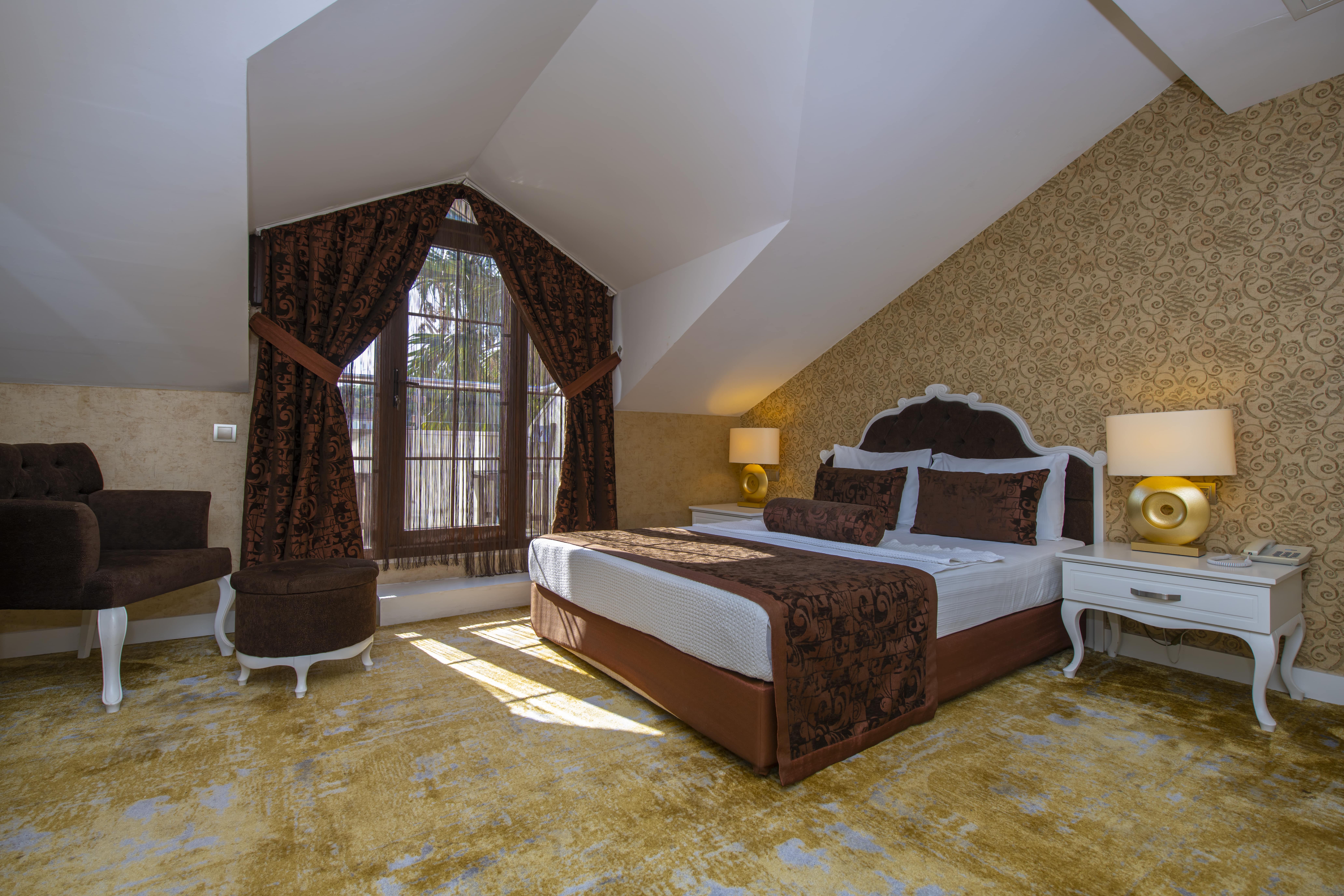 Family Room Connecting Room