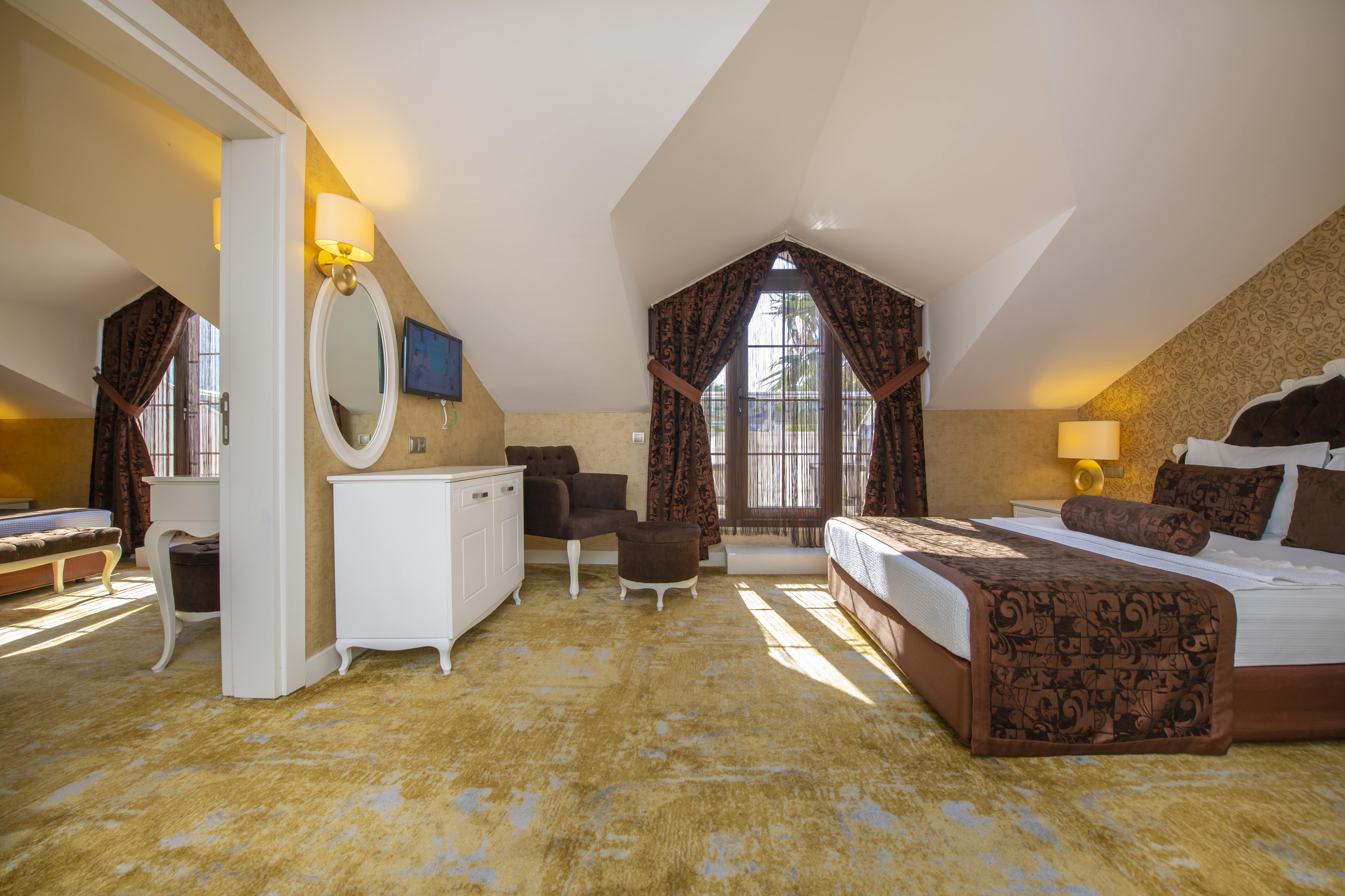 Family Room Connecting Room