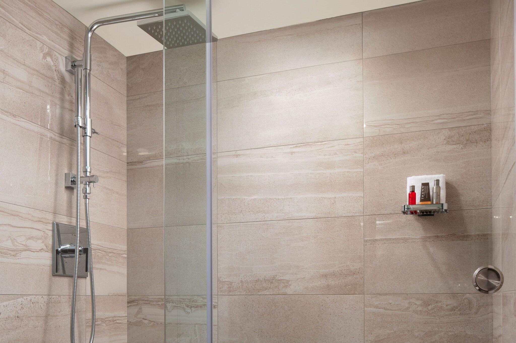 Junior Suite King Size Bed