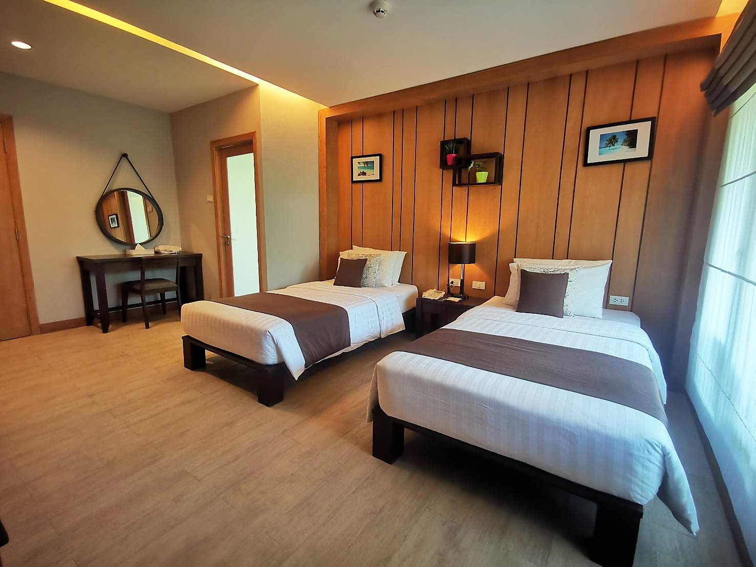 Villa Connecting Room