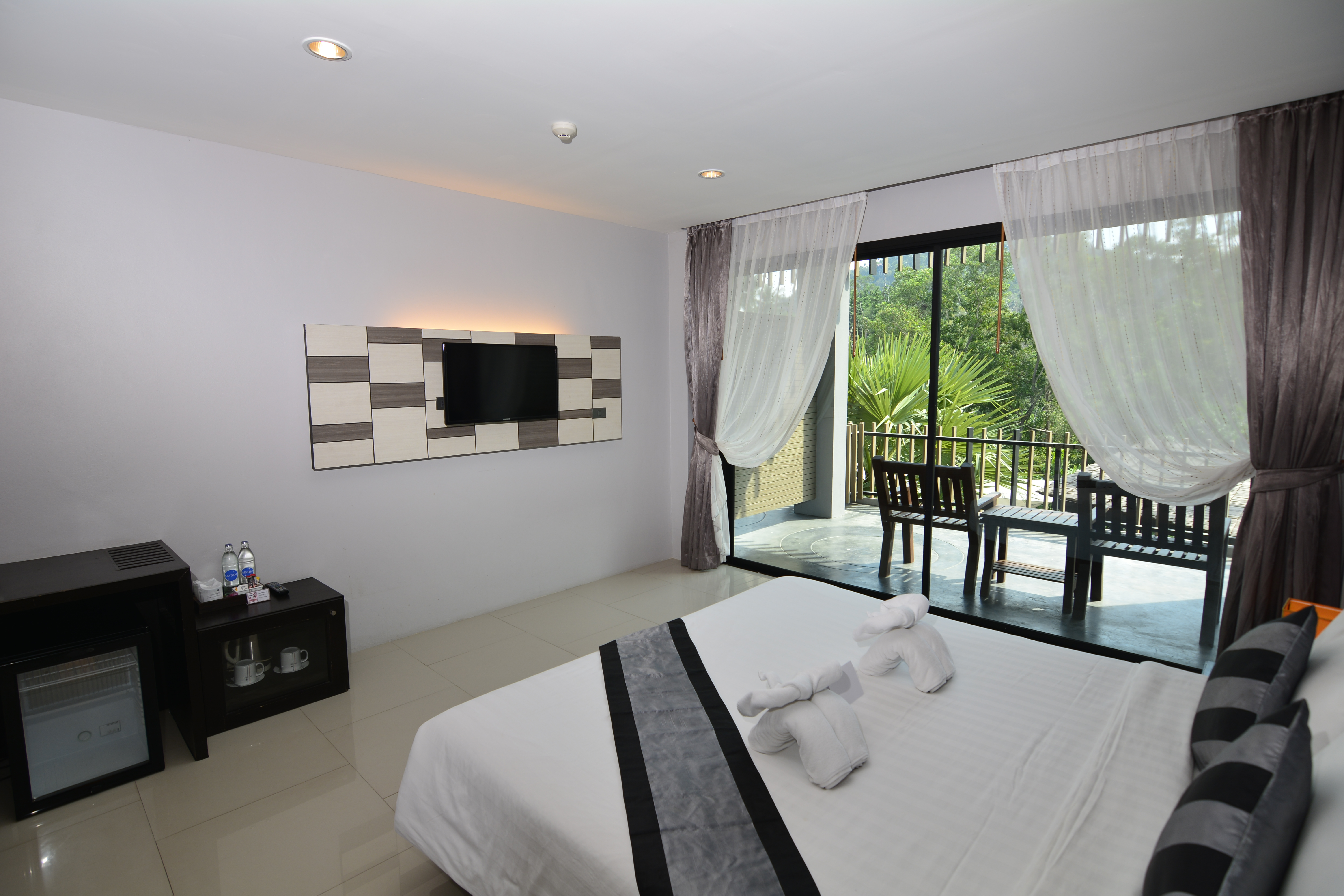 Double or Twin Deluxe Pool View