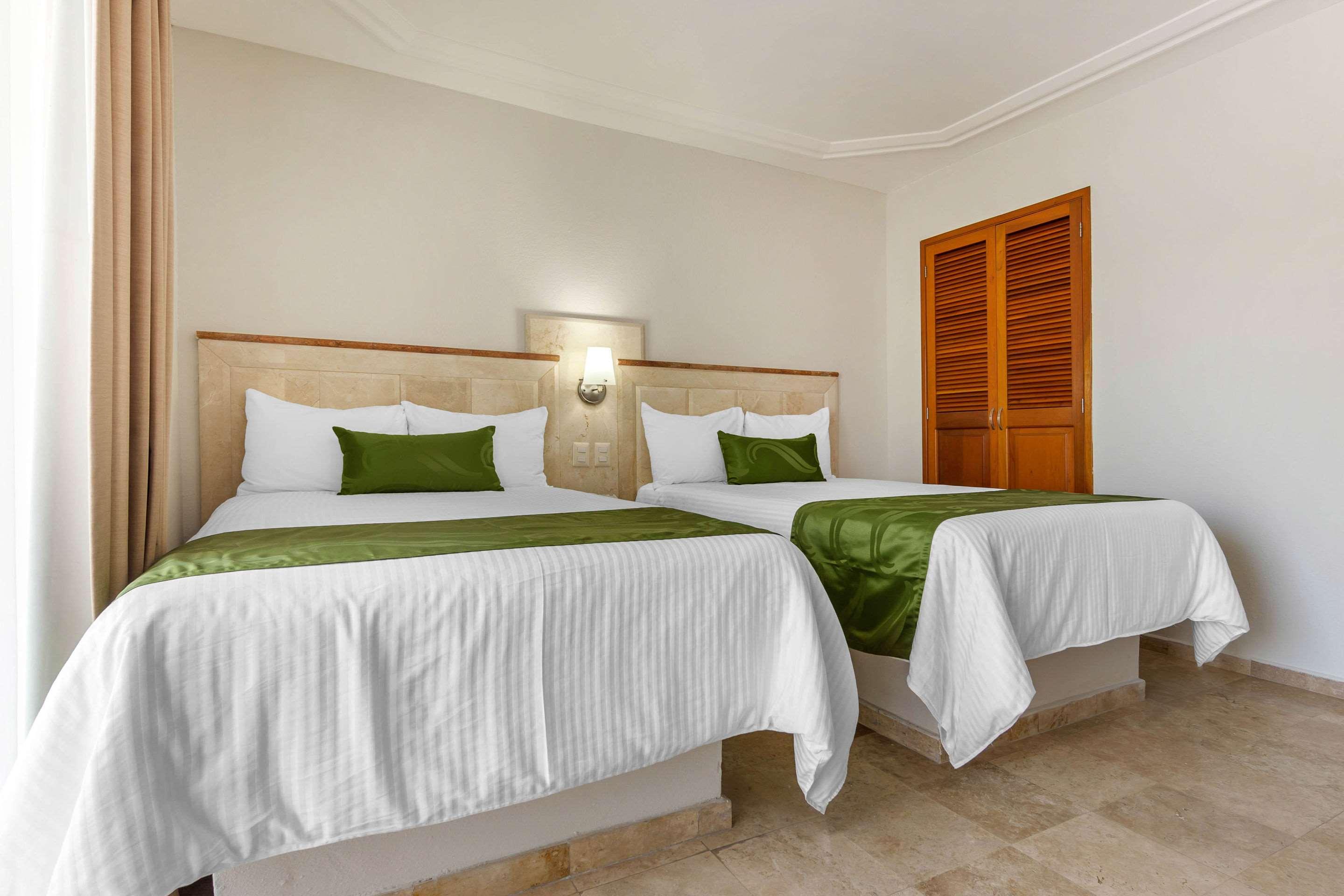 Double Two Double Beds Non Smoking