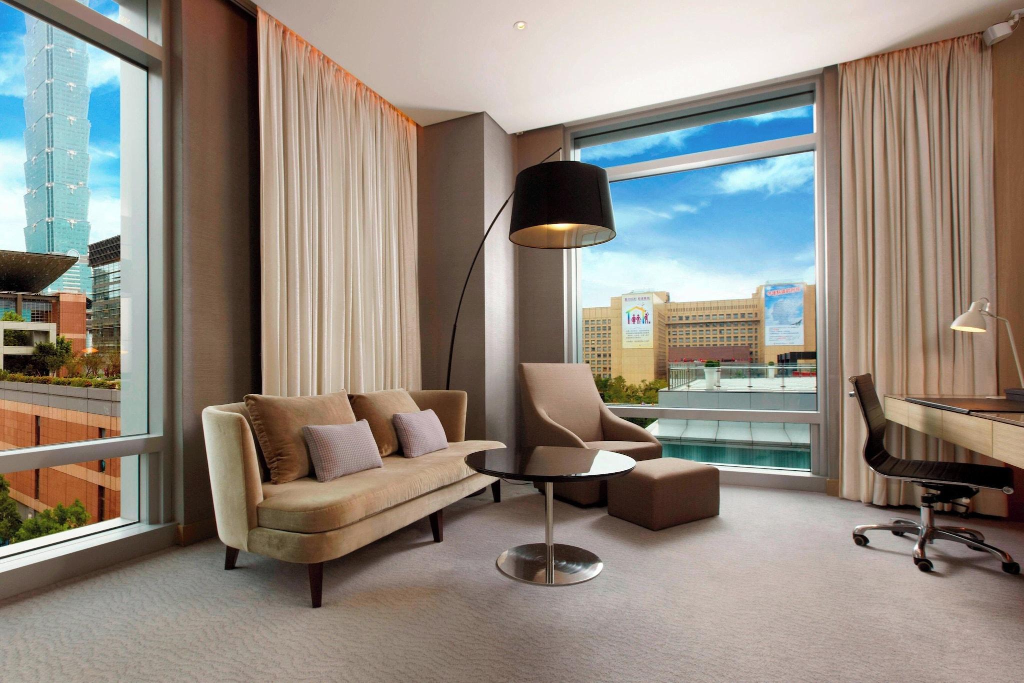 Suite King Bed One Bedroom 