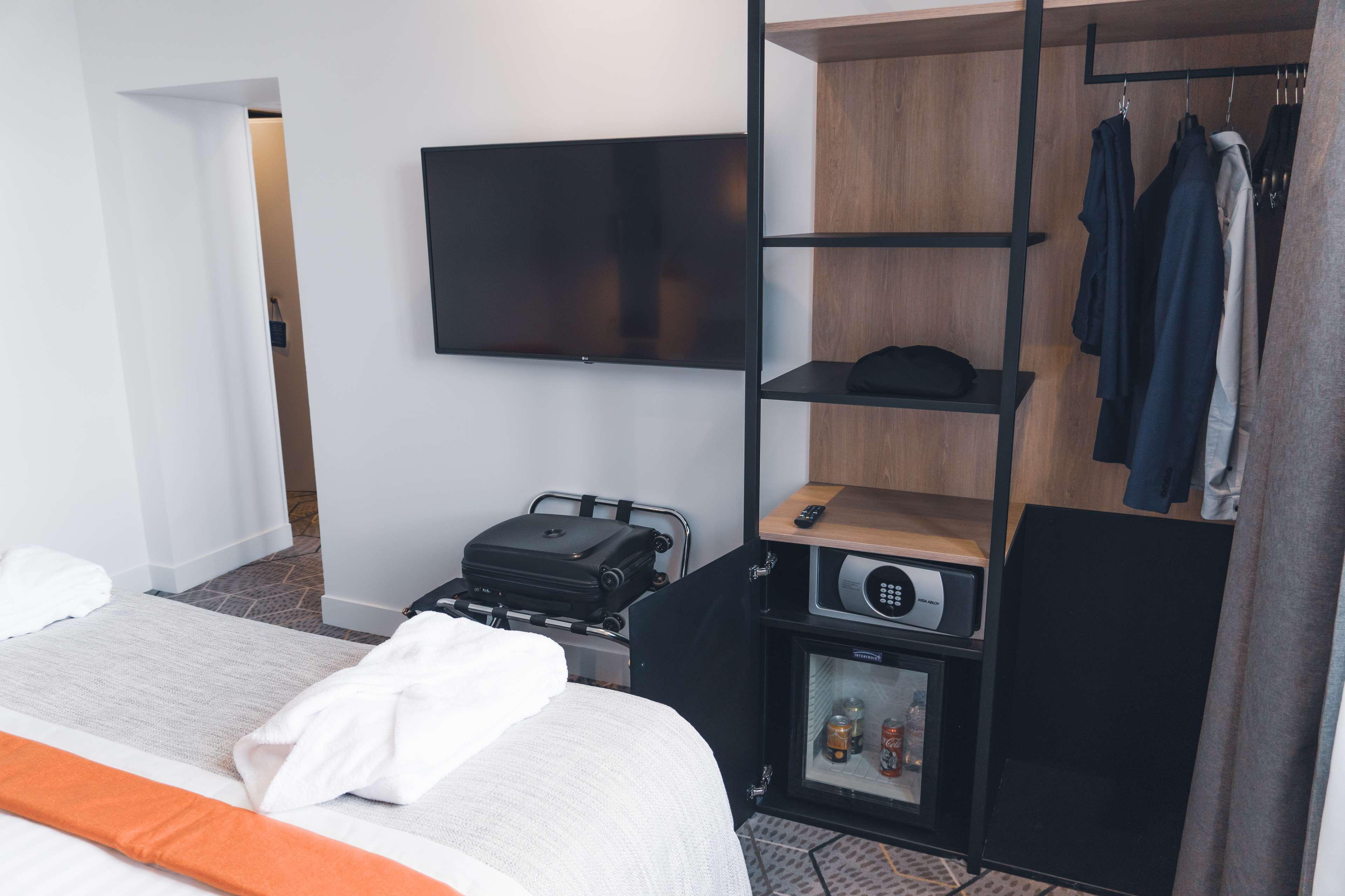 Double King Bed Non Smoking