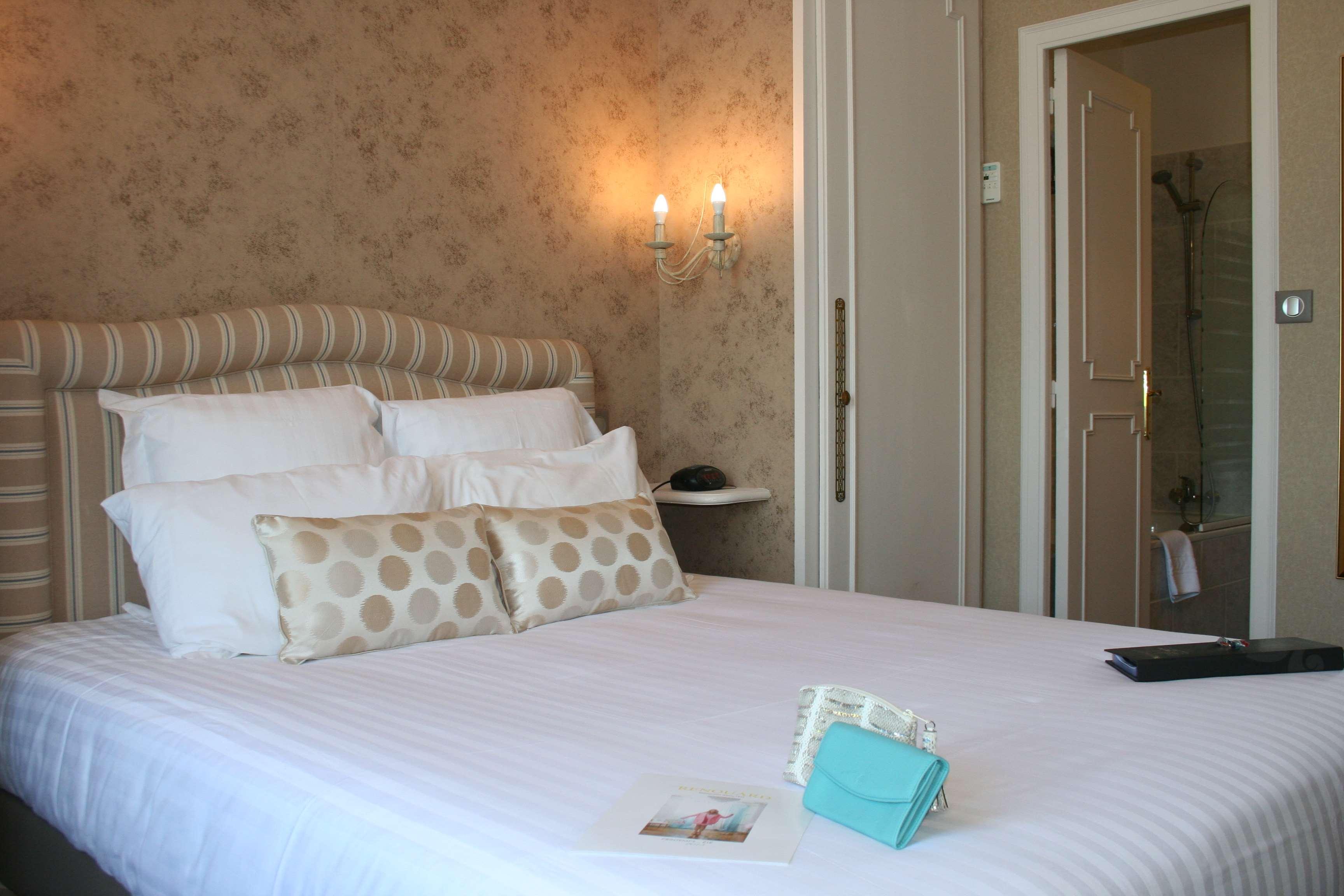 Double King Bed Non Smoking