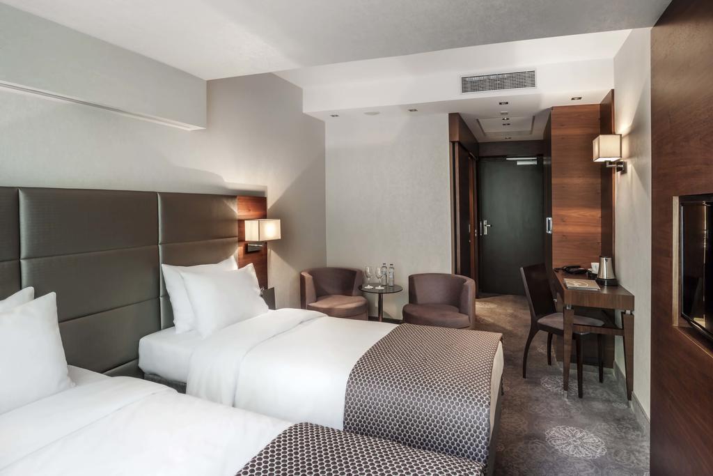 Double or Twin Superior