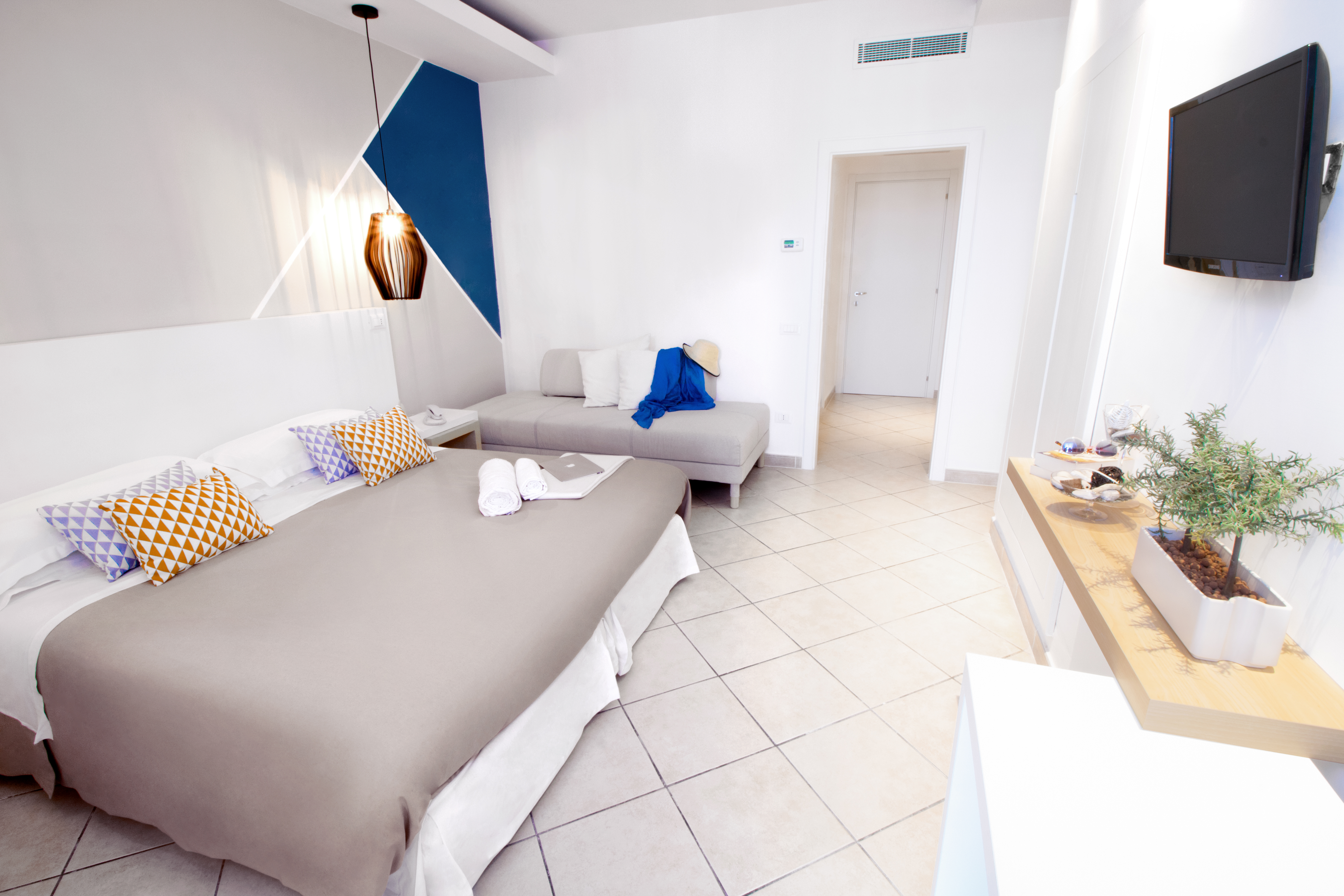 Double or Twin Standard