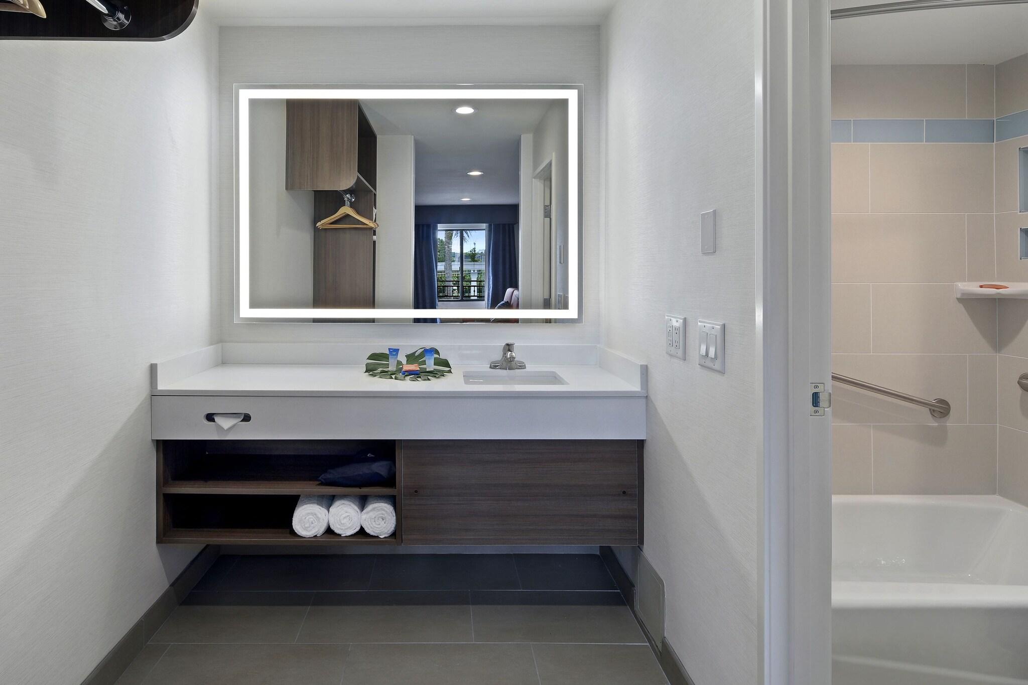 Quadruple Two Queen Beds