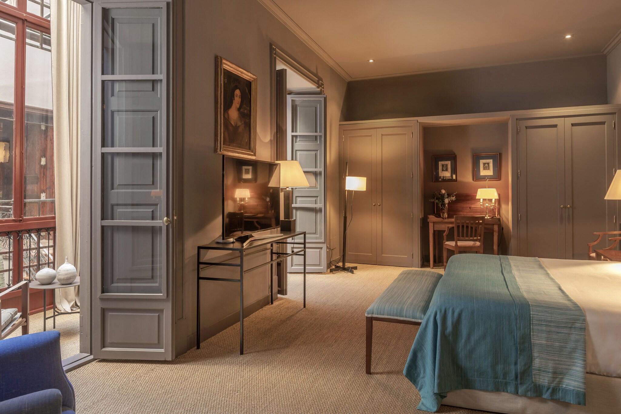 Junior Suite King Size Bed