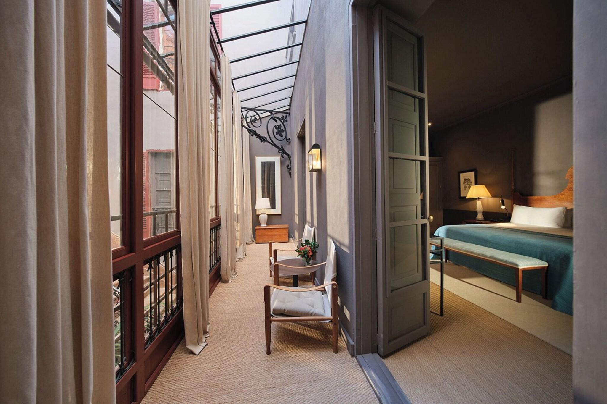 Junior Suite King Size Bed