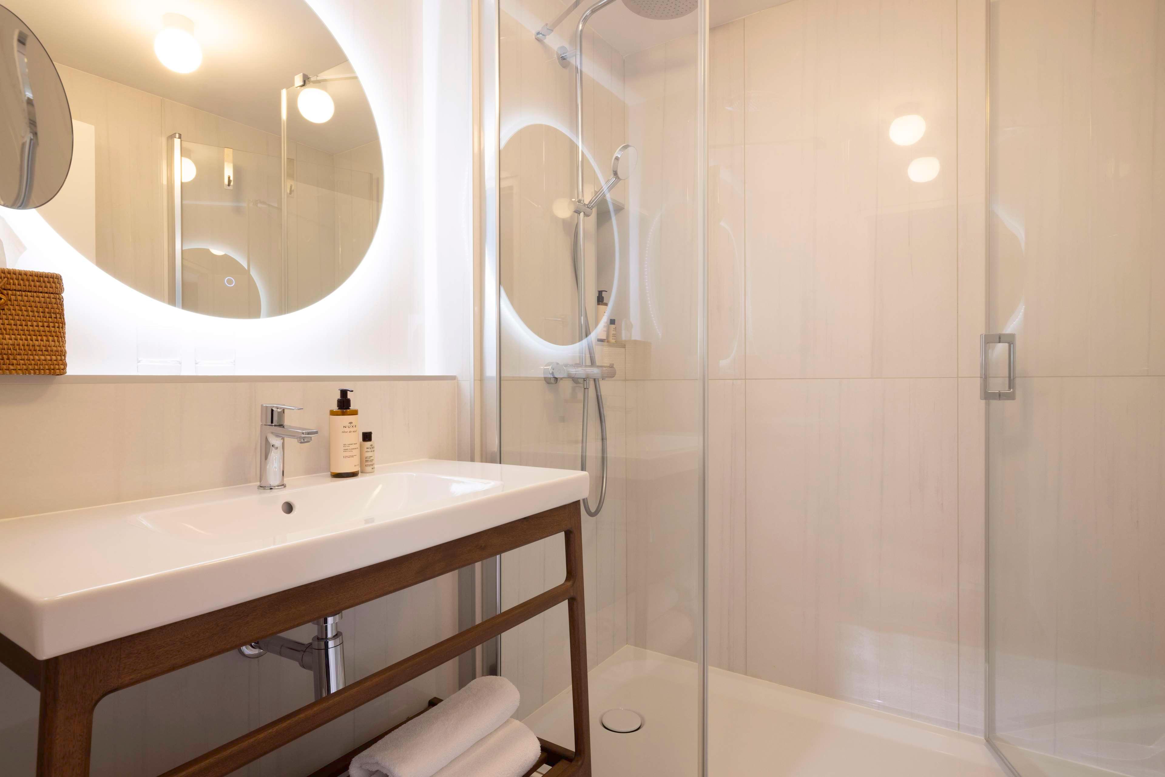 Family Room Capacity 4