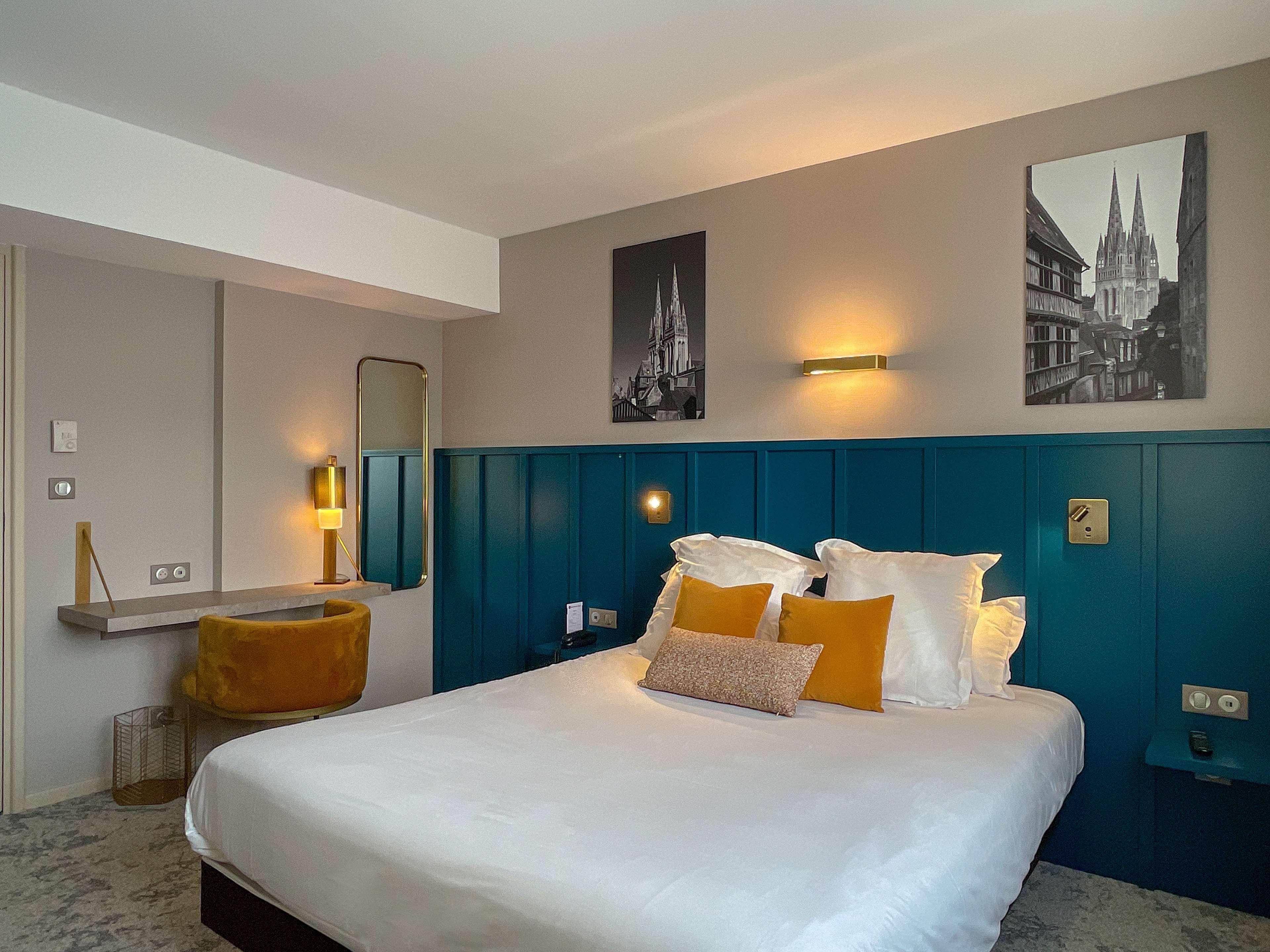 Double Queen Size Bed