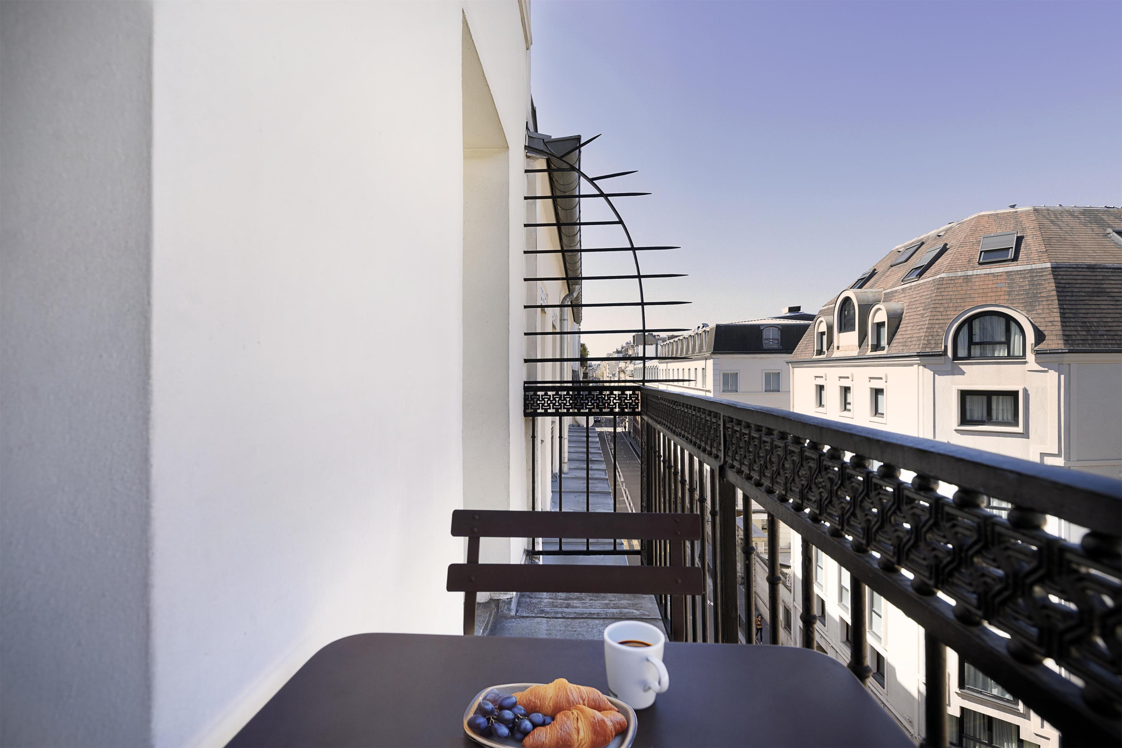 Double Superior Queen Bed