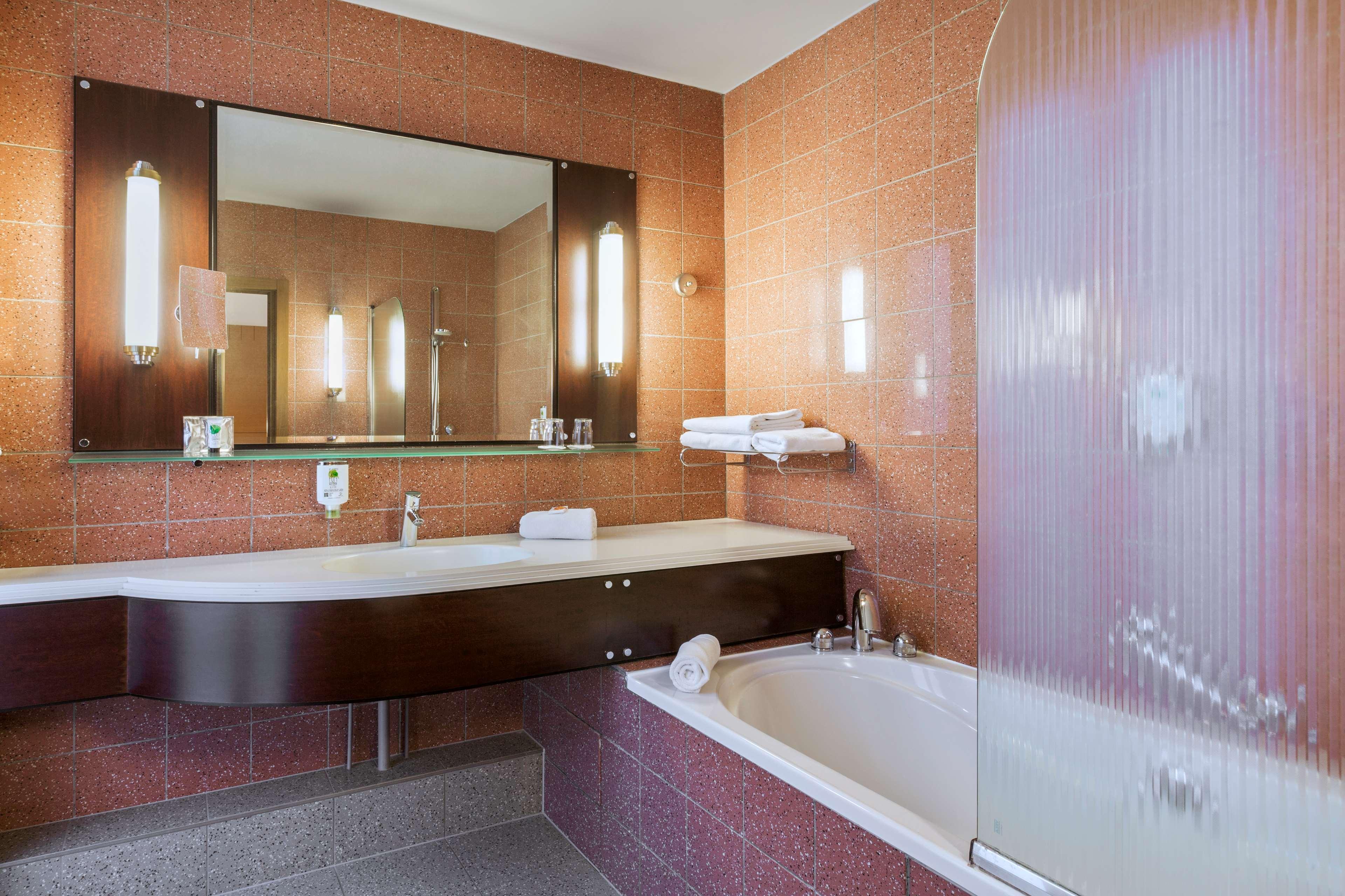 Double Queen Size Bed