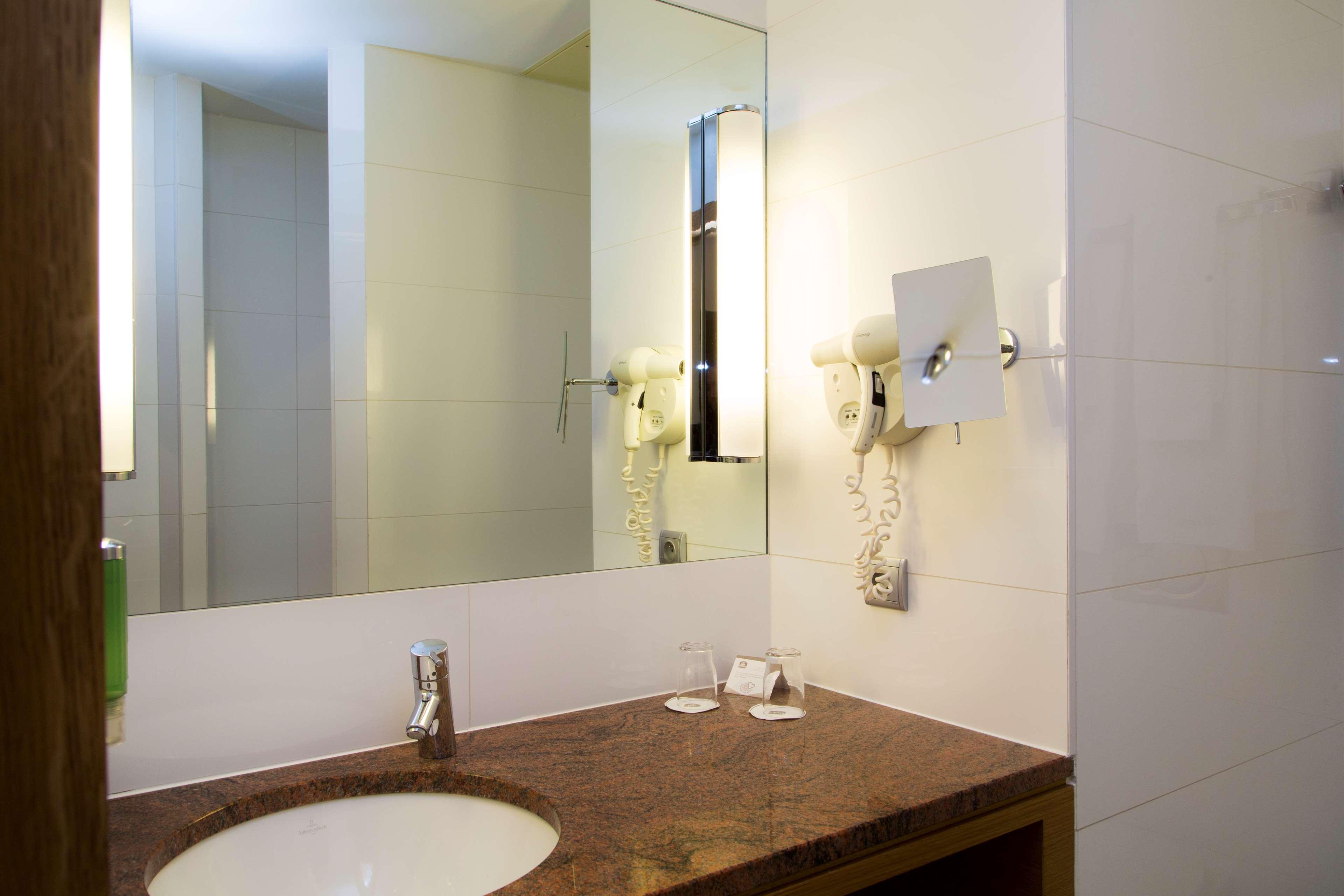 Double or Twin Executive