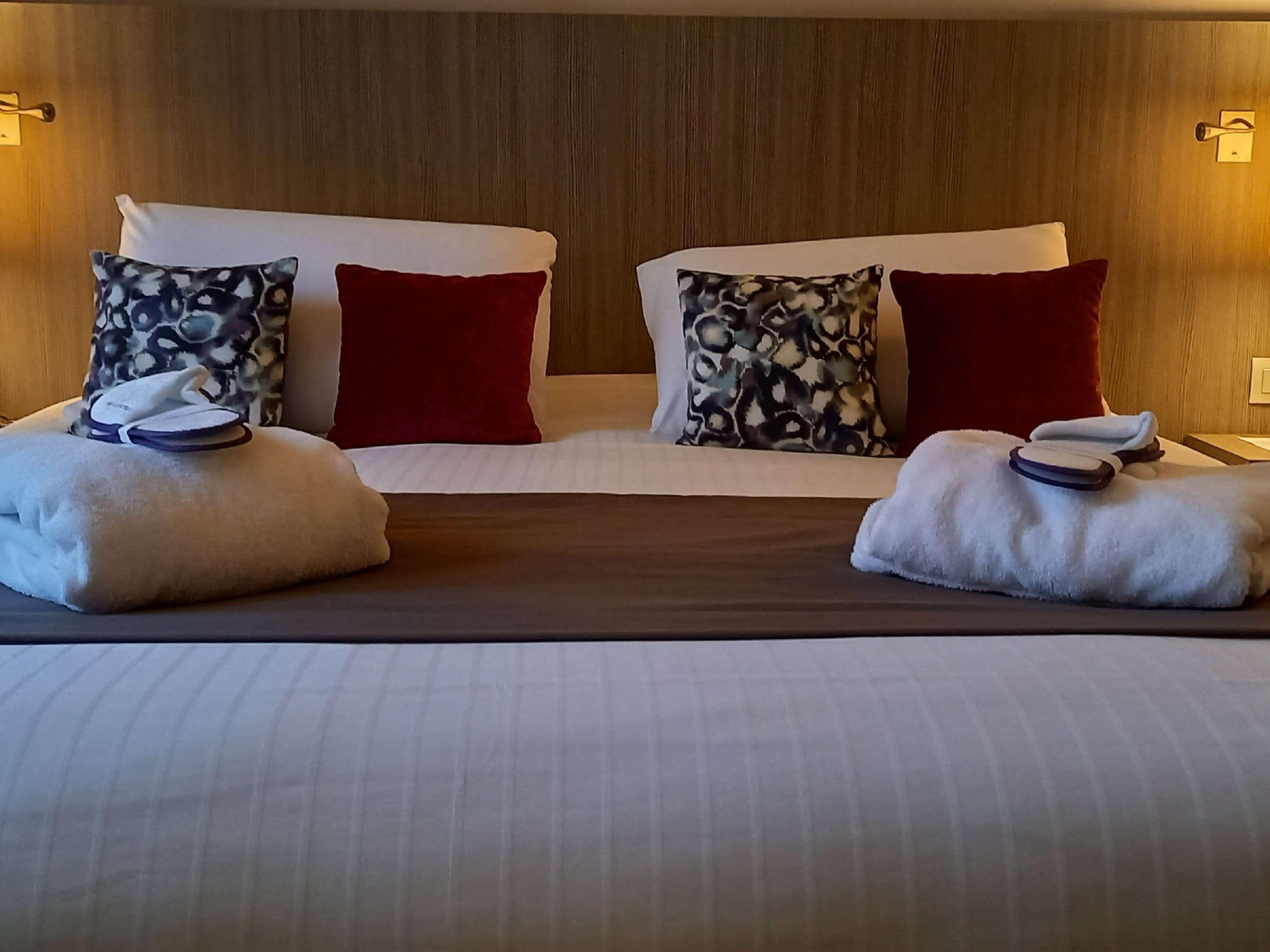 Double King Size Bed