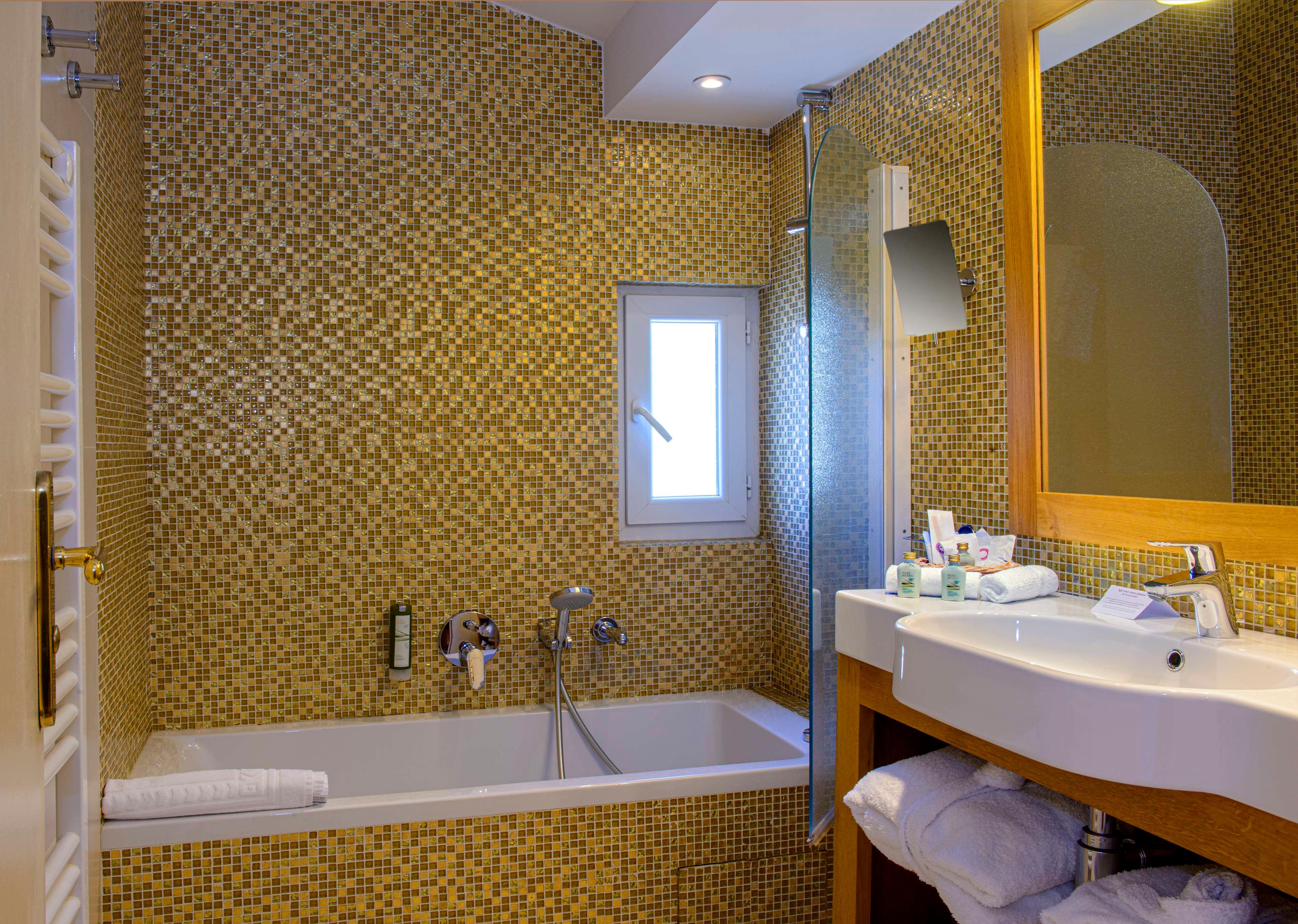 Twin Superior with Views