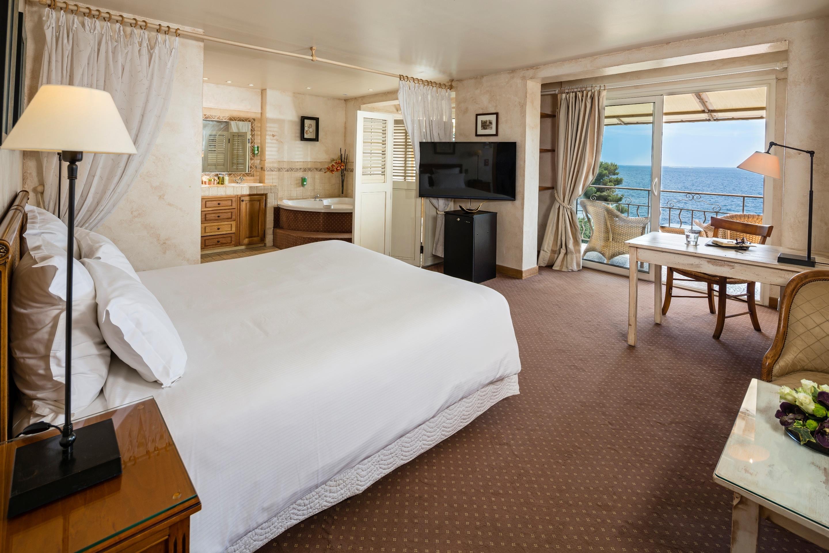 Suite King Bed Non Smoking