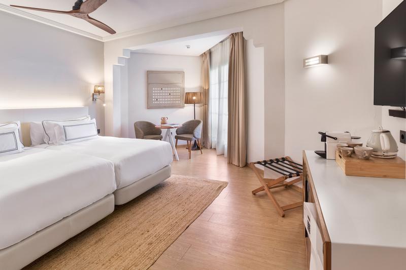 Double or Twin Standard