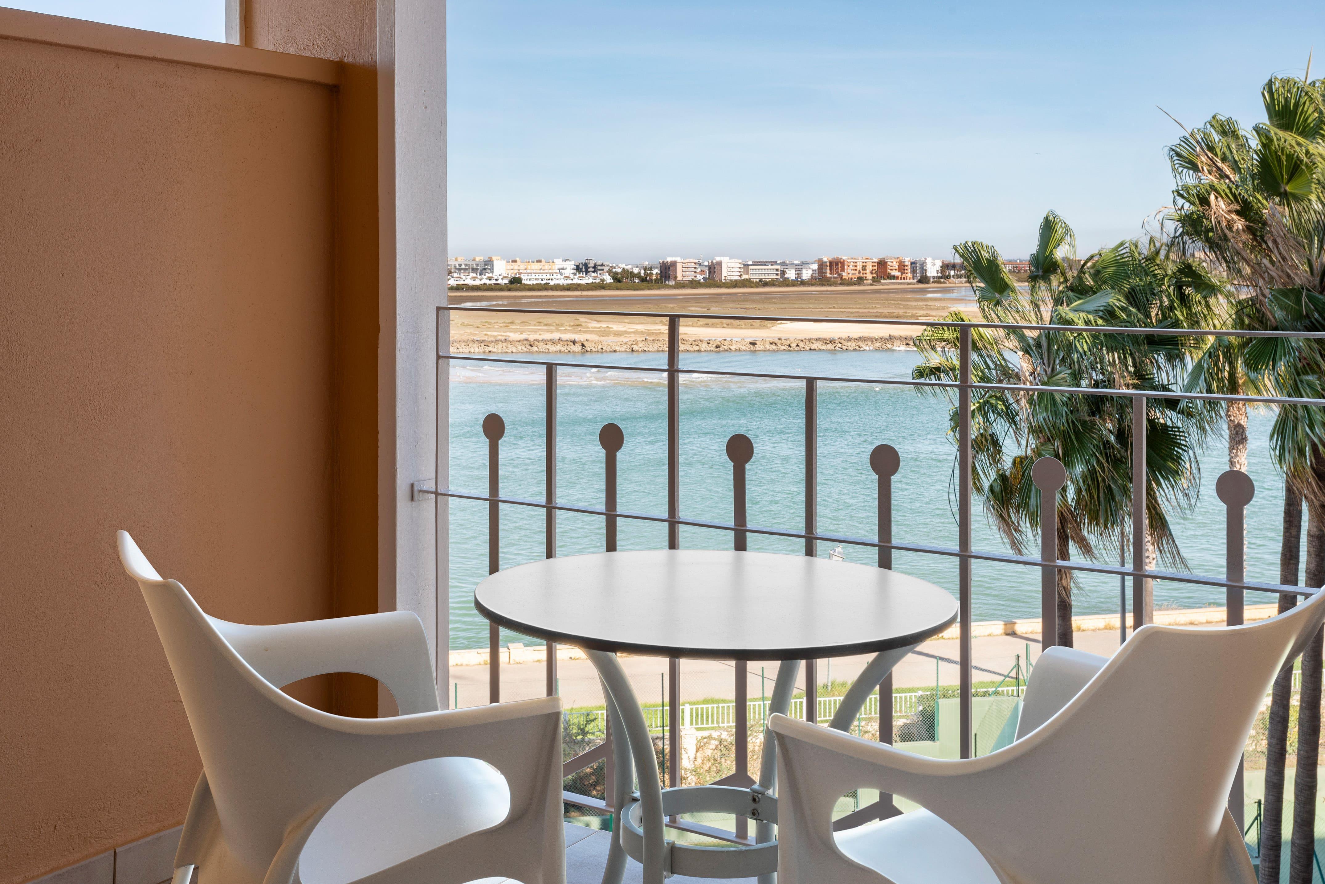 Double or Twin Sea View