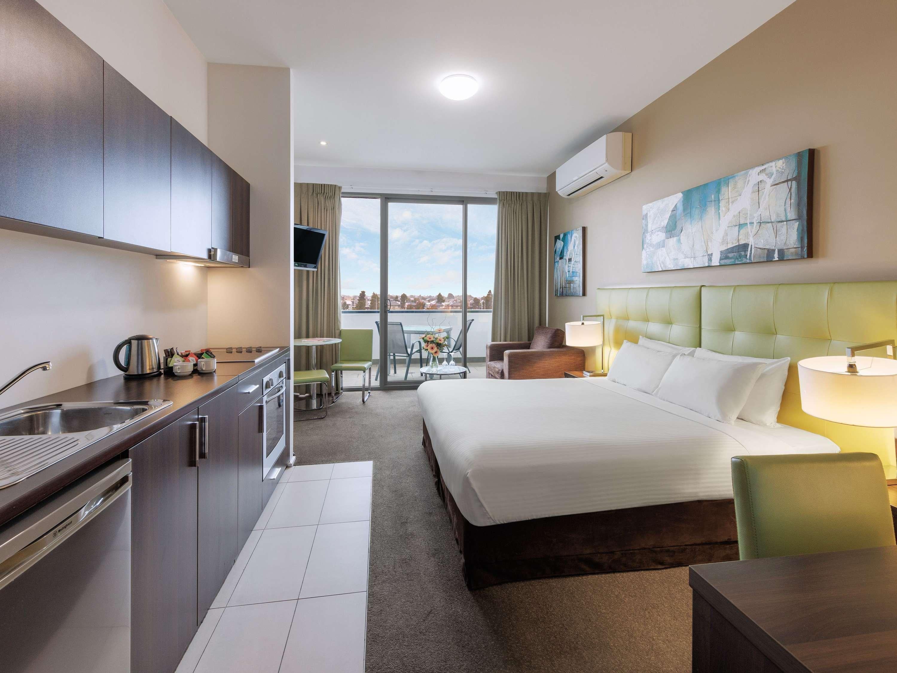 Studio King Size Bed