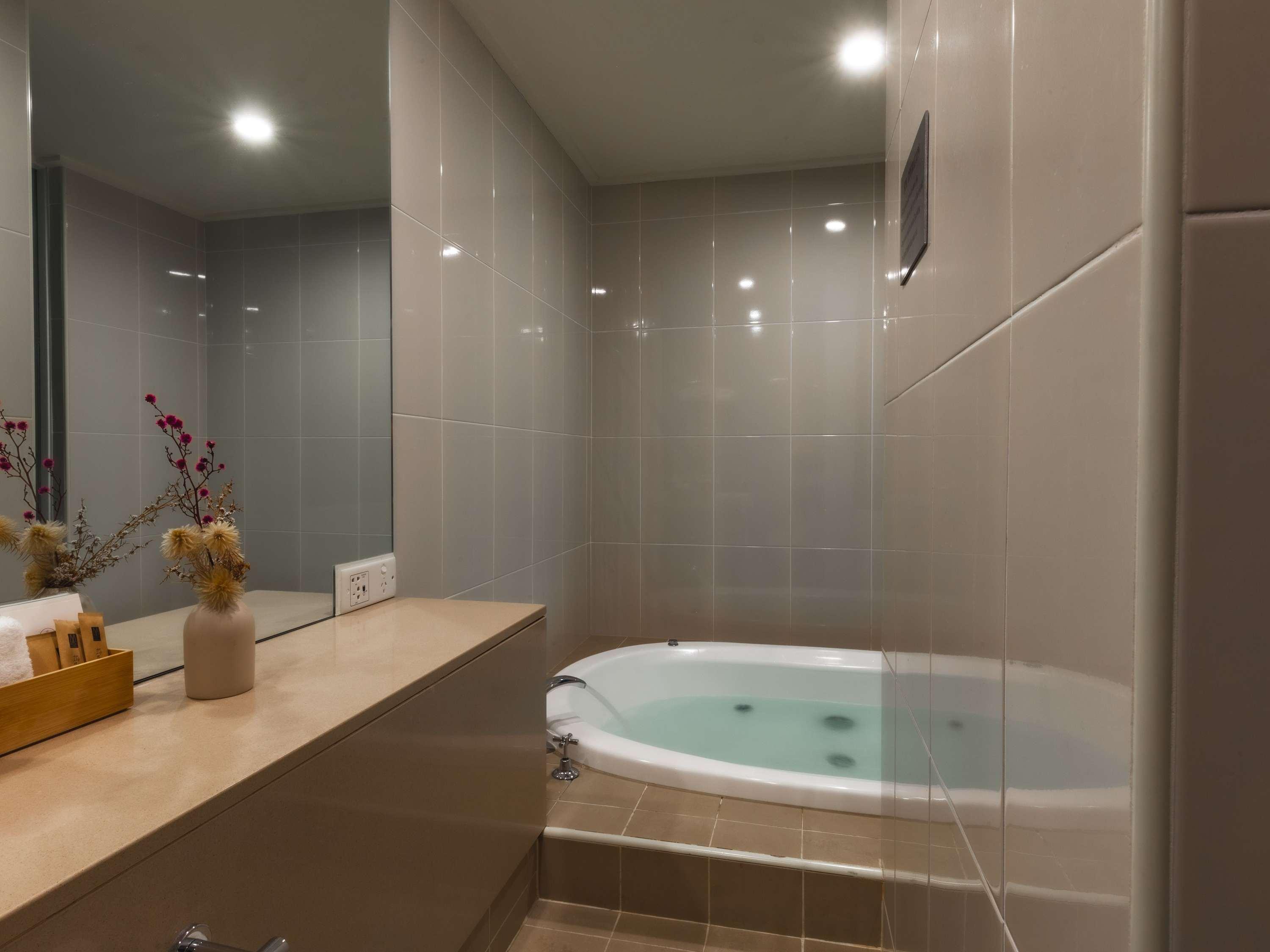 Double Deluxe King Bed