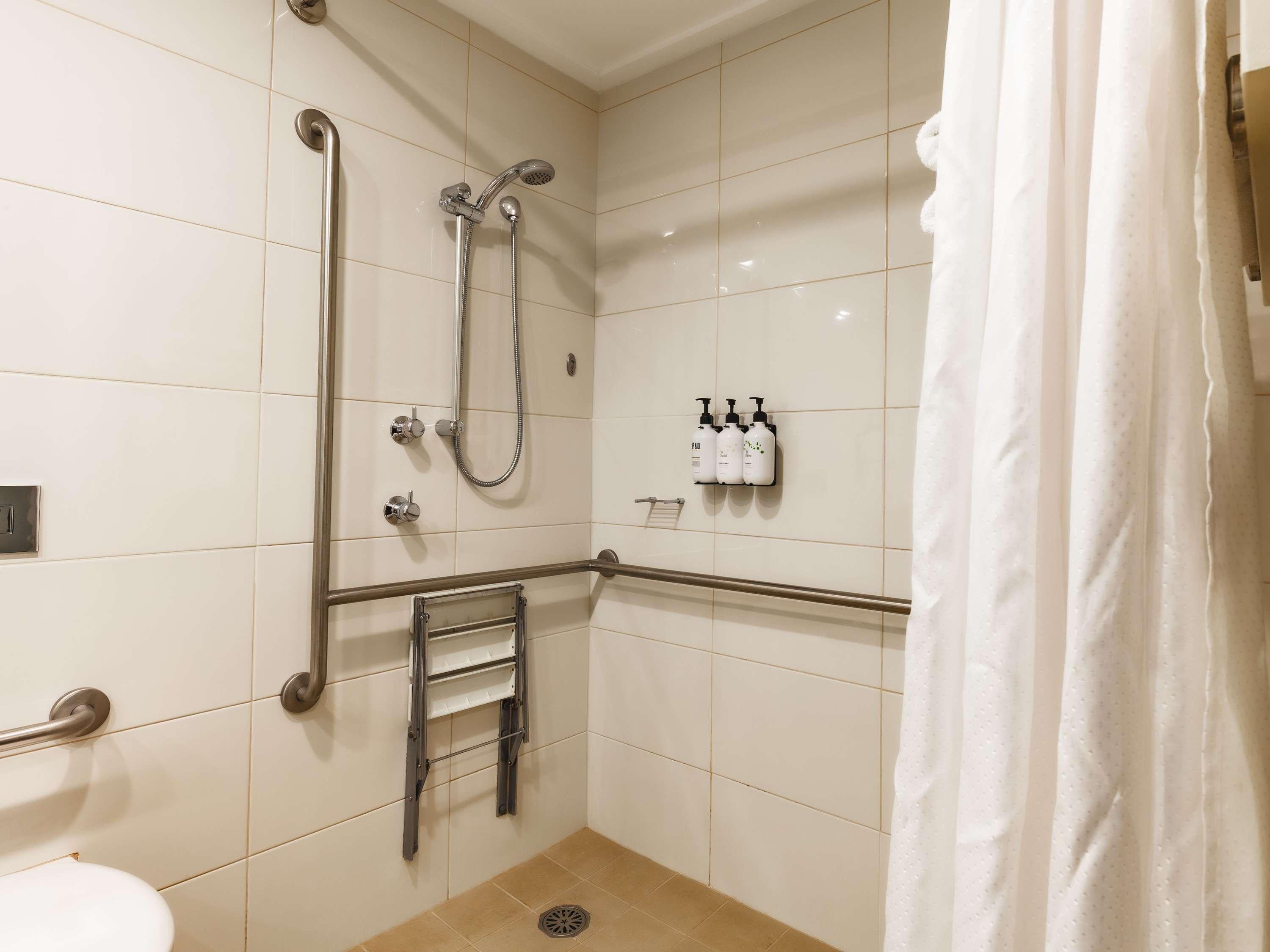 Double Accessible King Size Bed