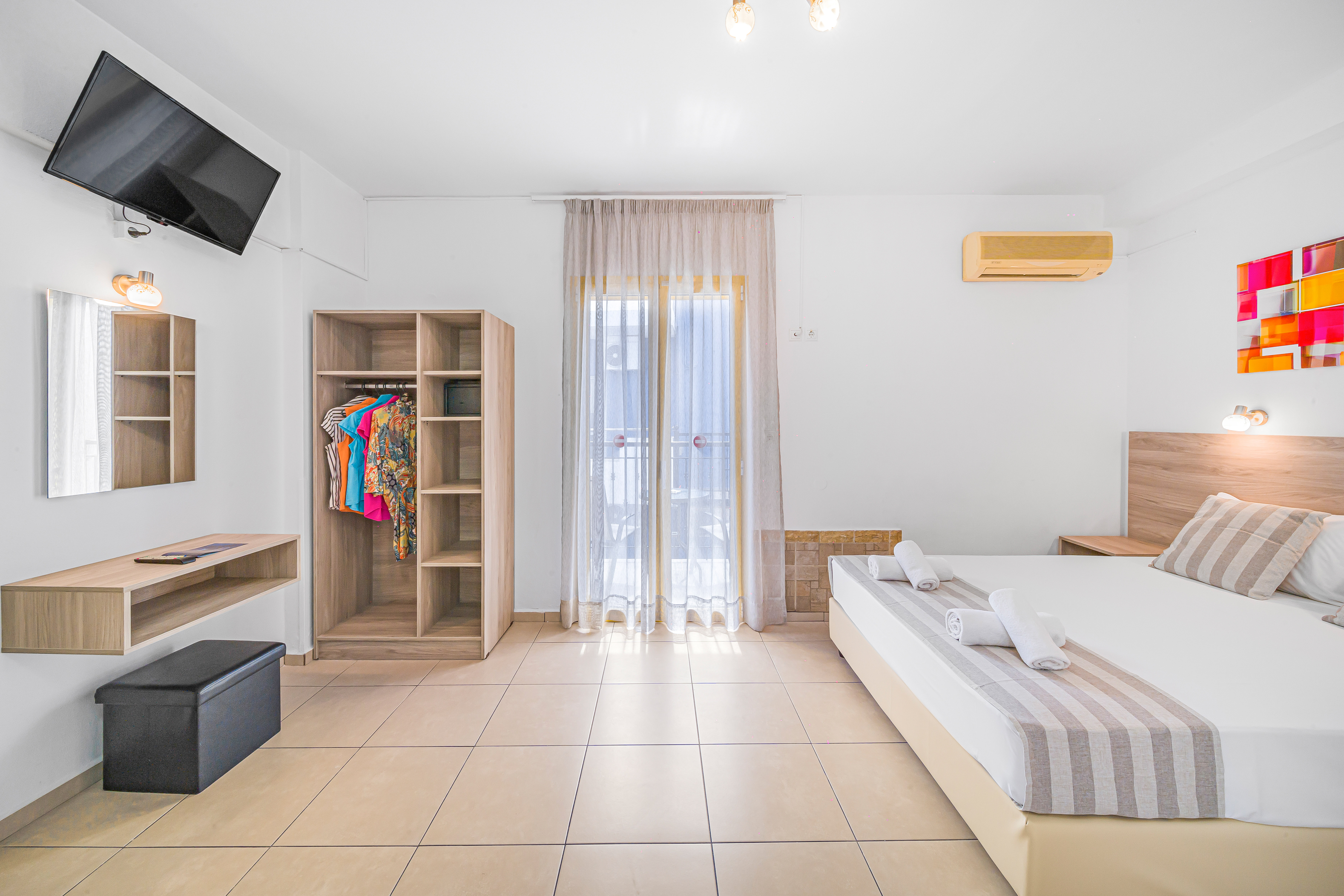 Studio Superior Capacity 2