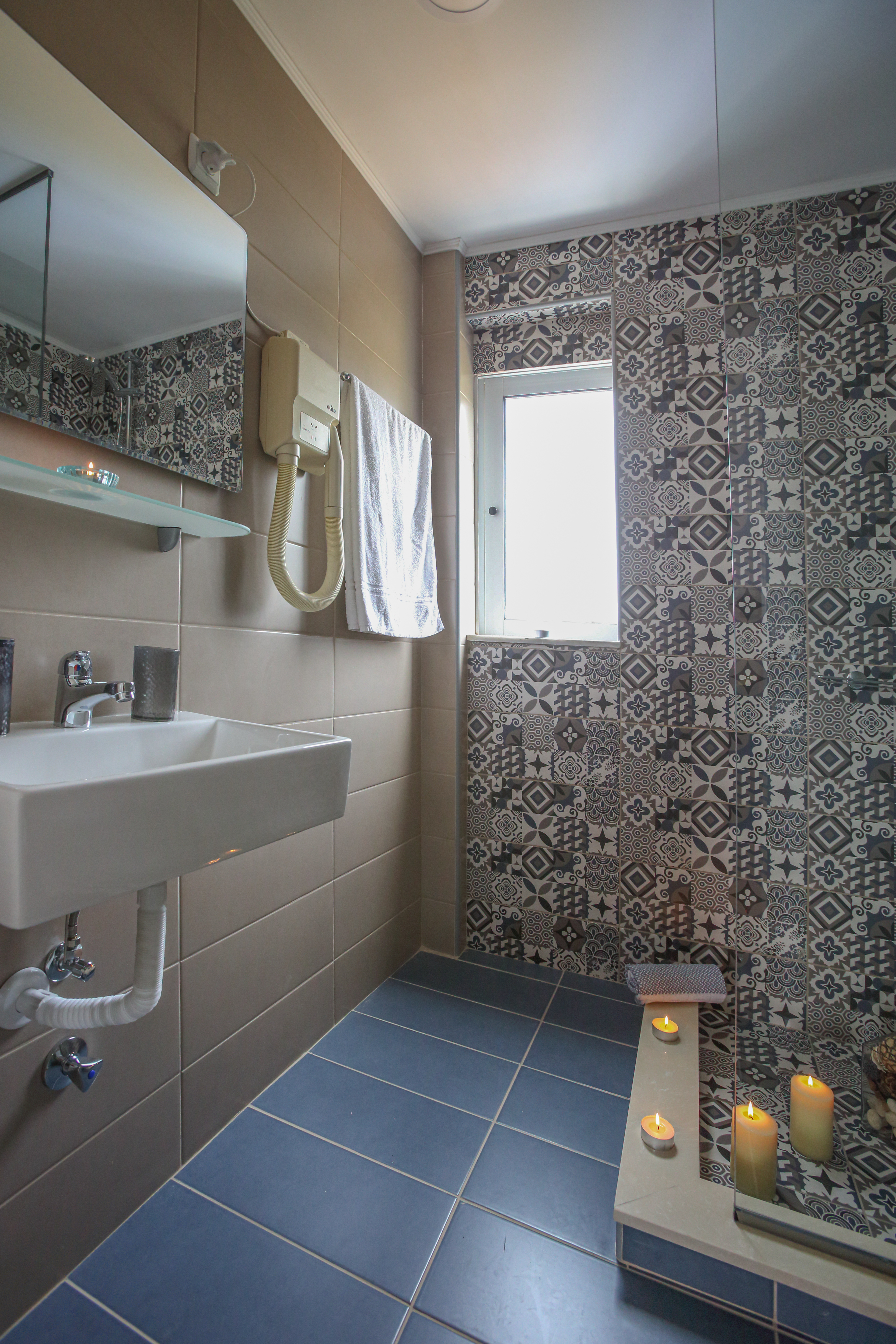 Studio Superior Capacity 3